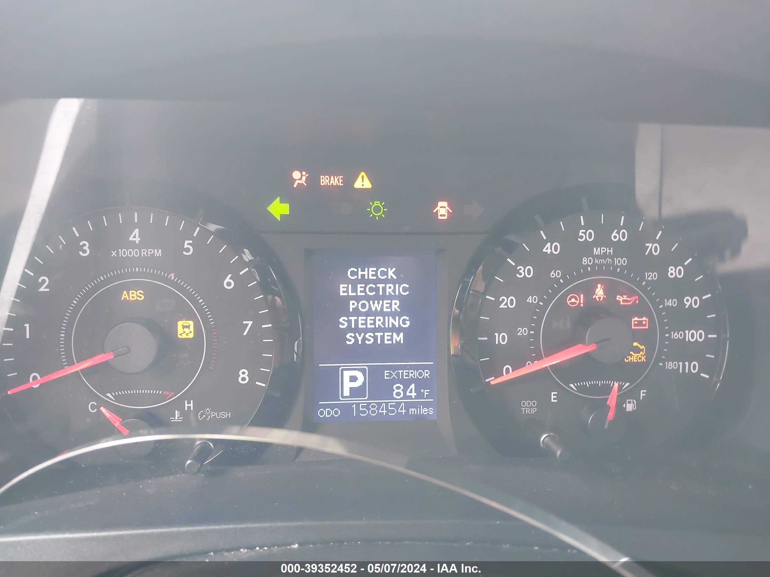 TOYOTA SIENNA image 7