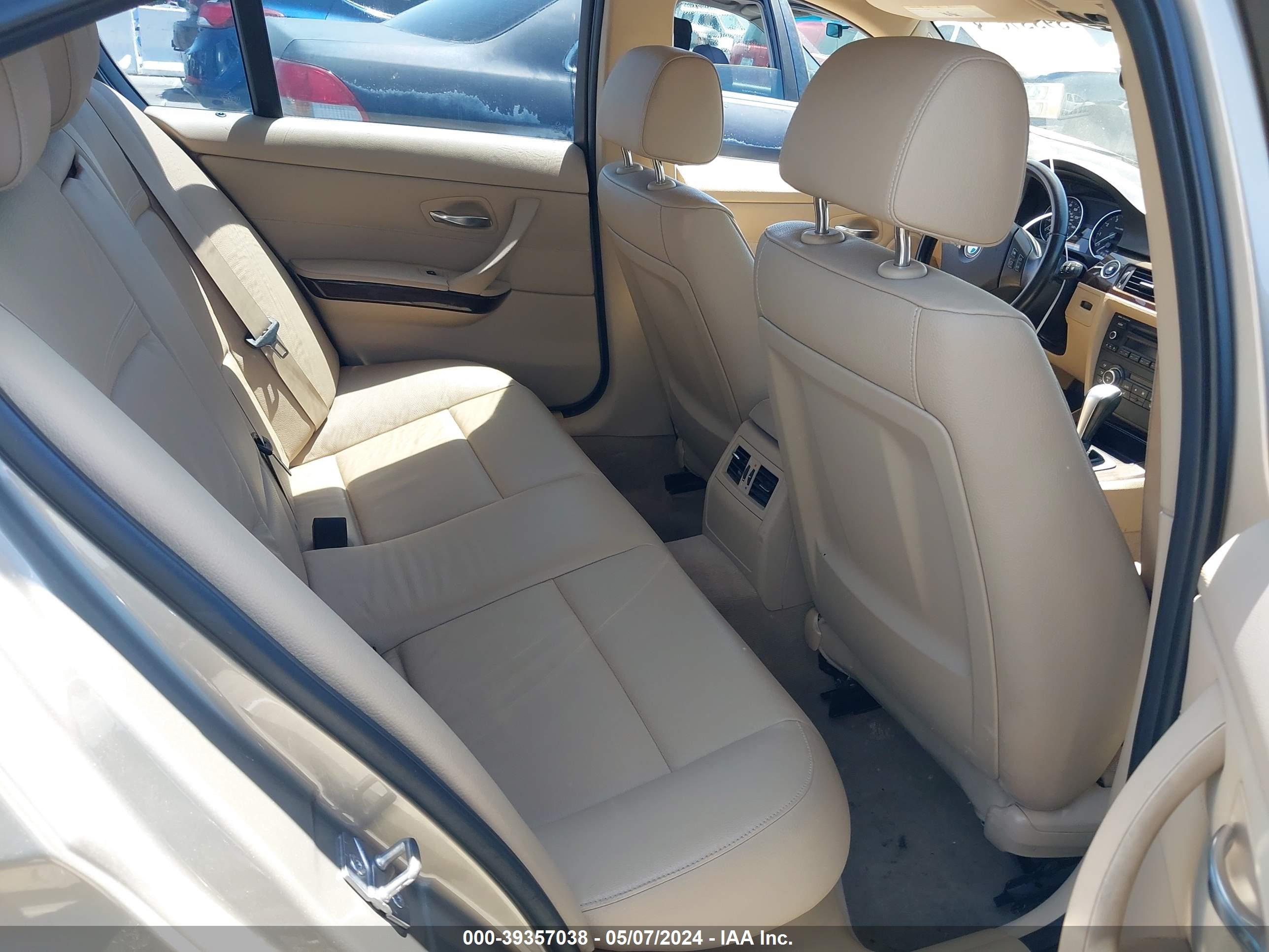 BMW 328I image 8