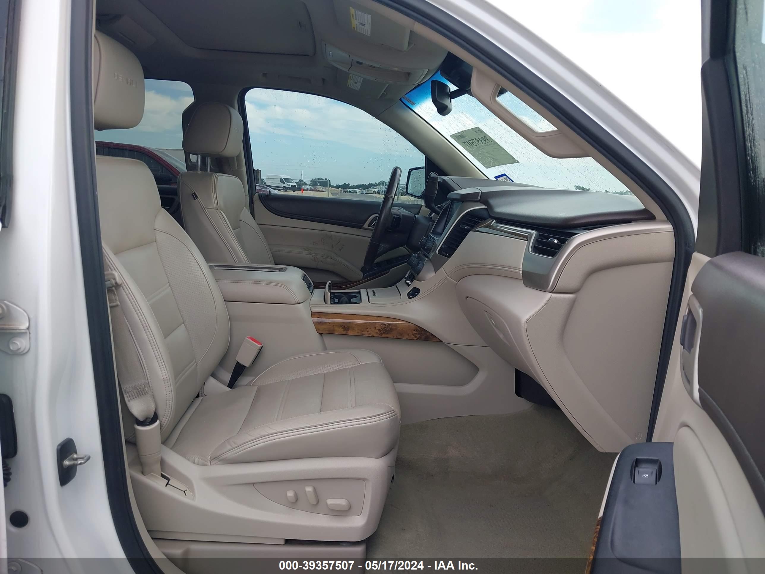 GMC YUKON image 5
