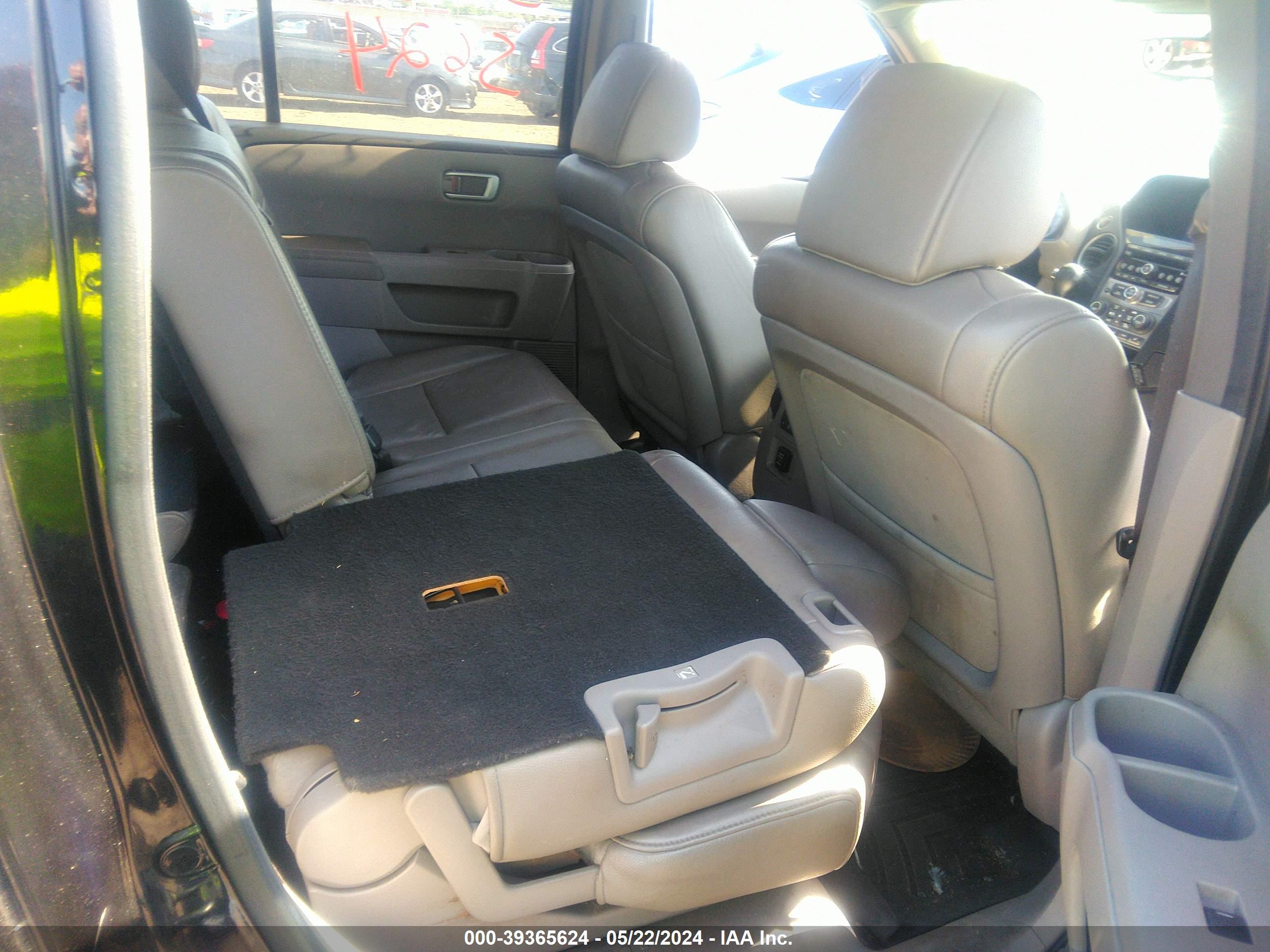 HONDA PILOT image 8