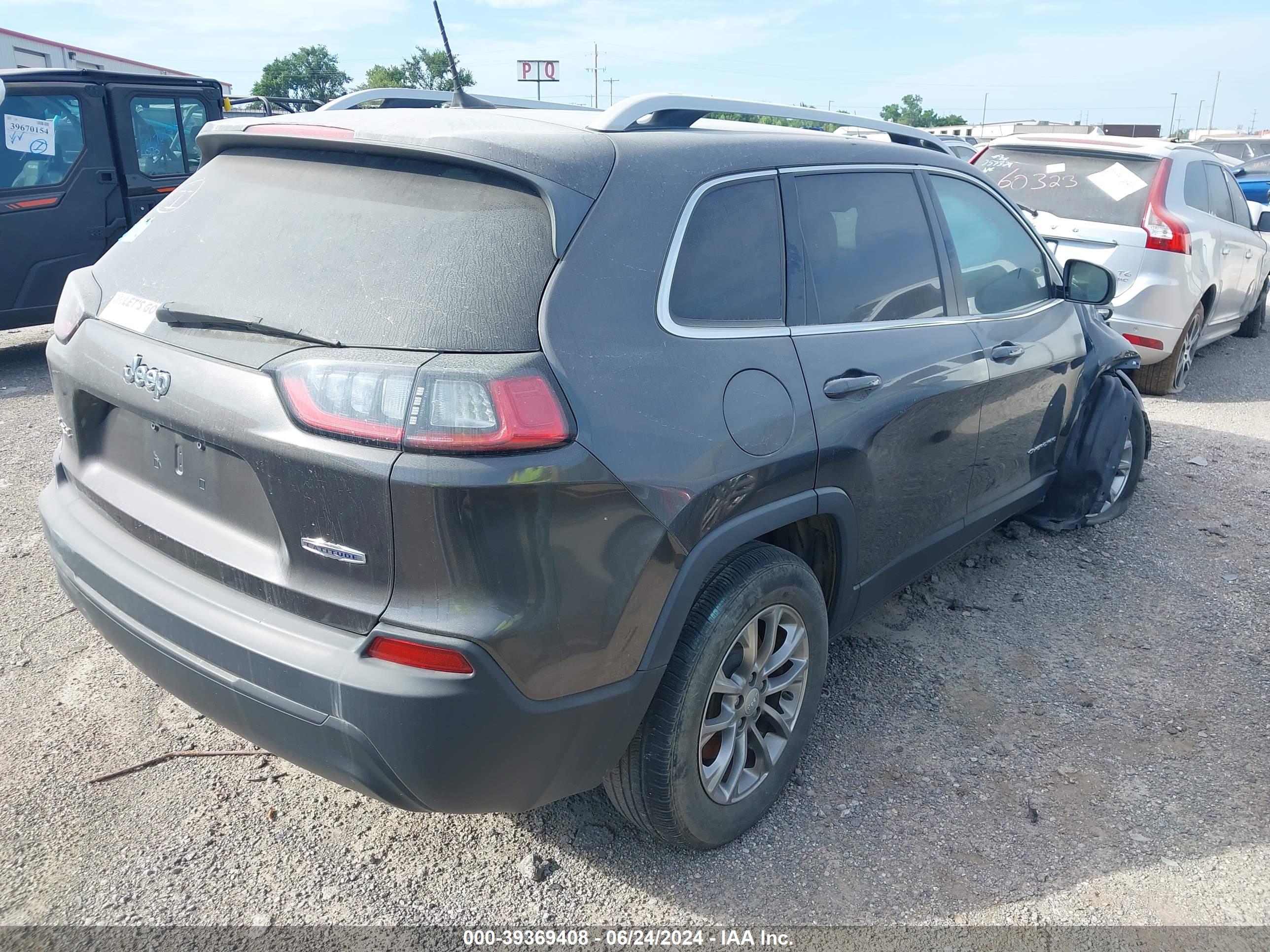 JEEP CHEROKEE image 4