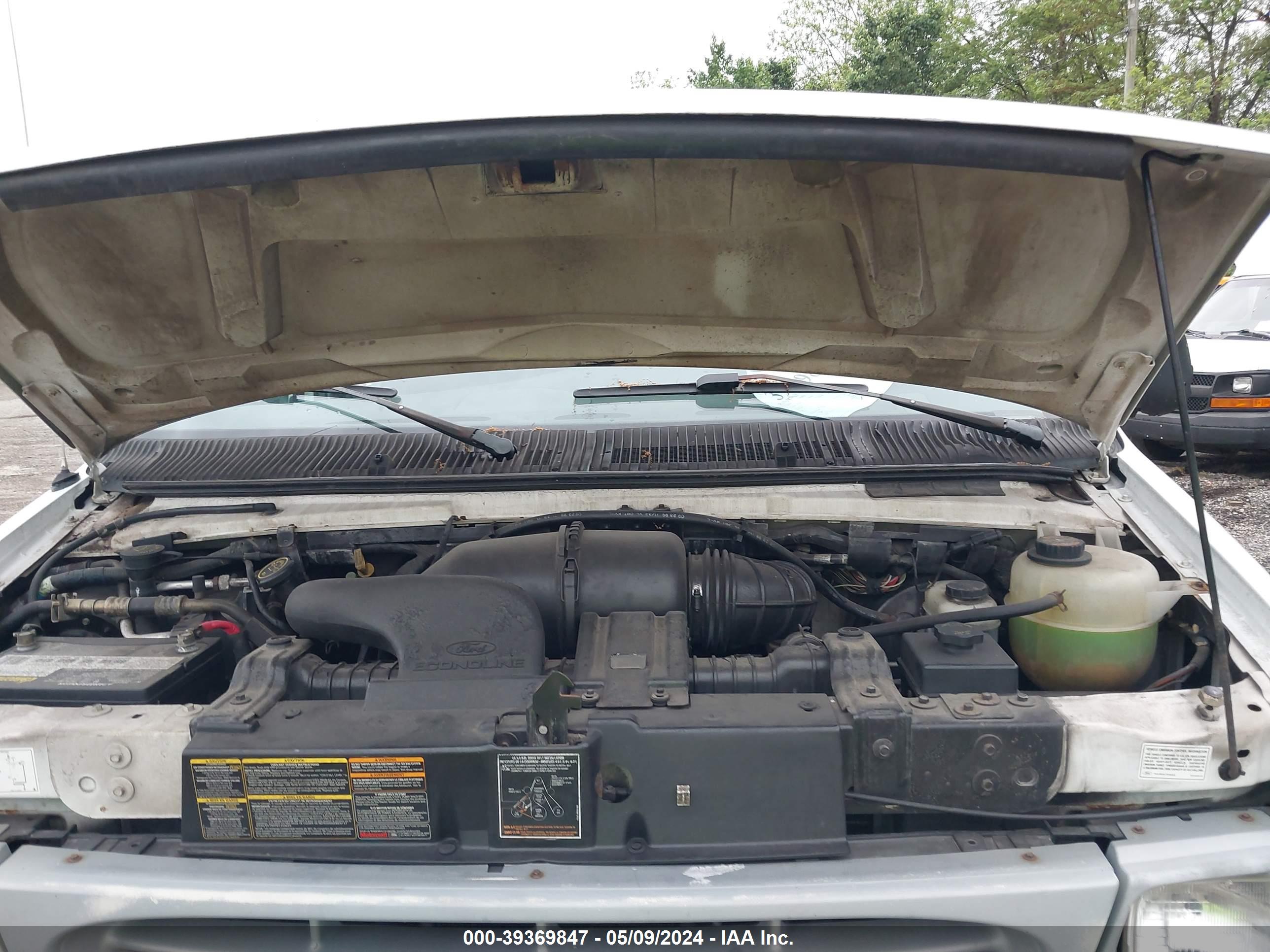 FORD E-350 image 10