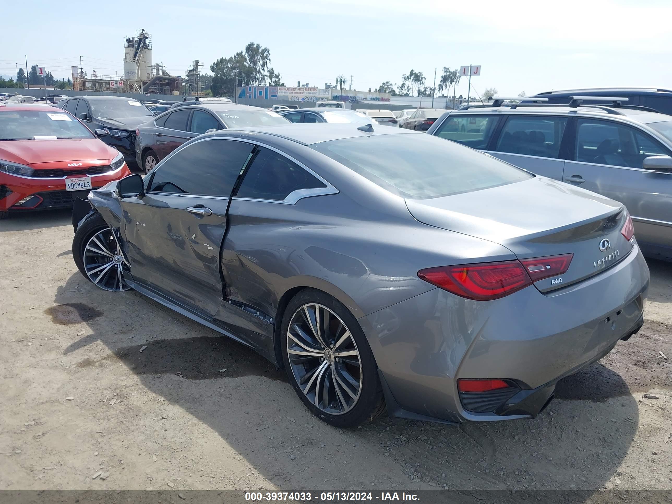 INFINITI Q60 image 3