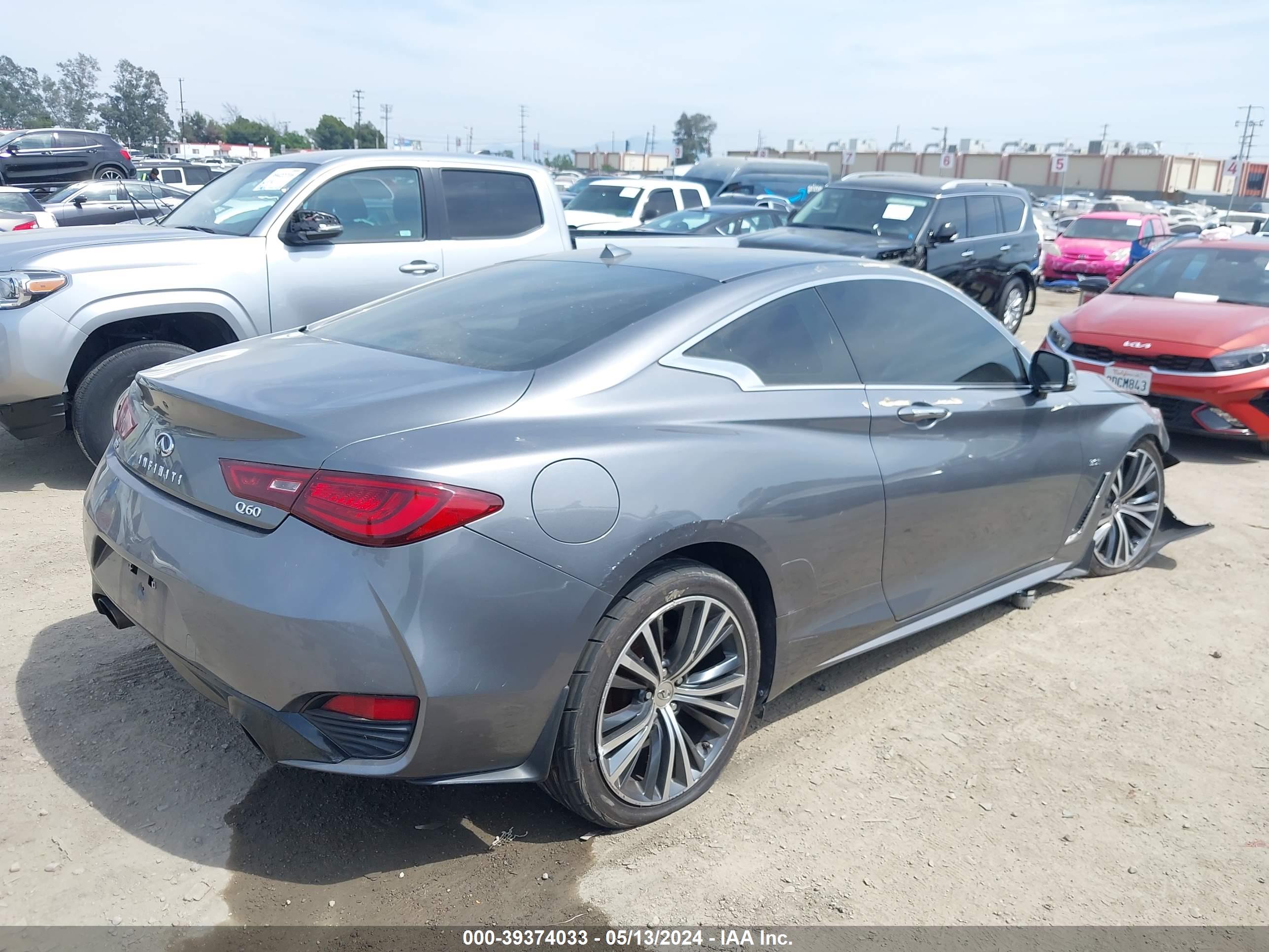 INFINITI Q60 image 4
