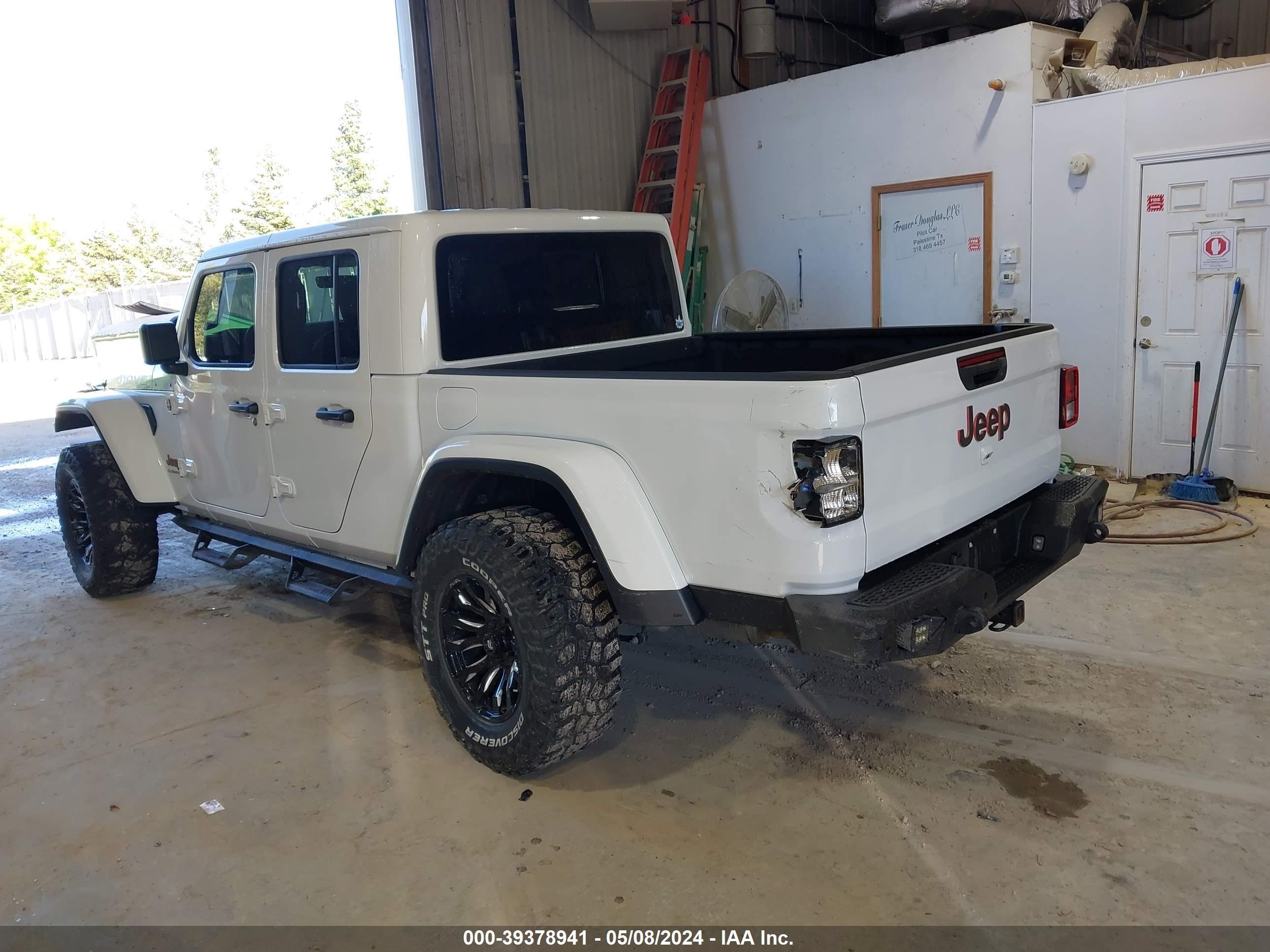 JEEP GLADIATOR image 3