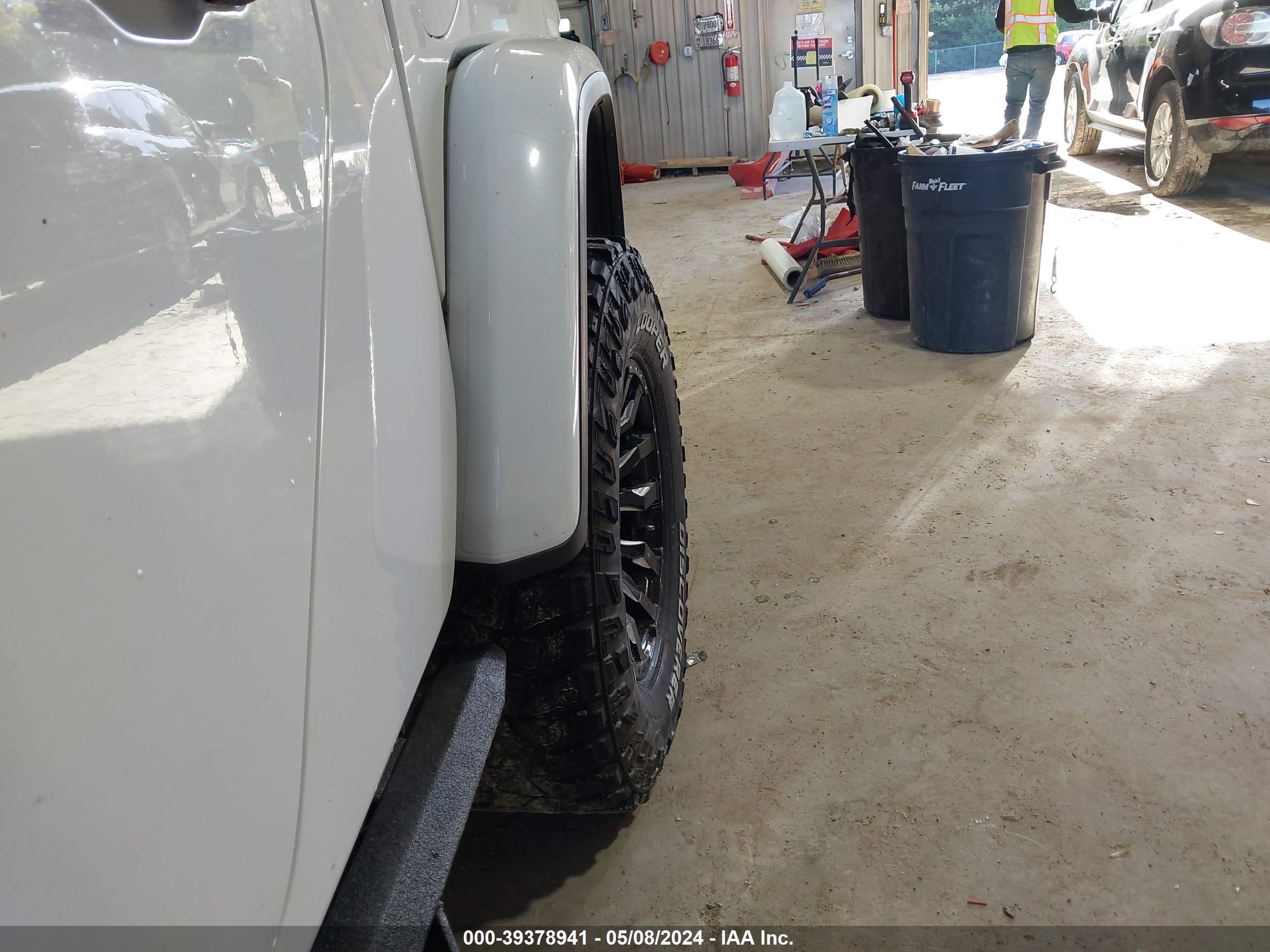 JEEP GLADIATOR image 6