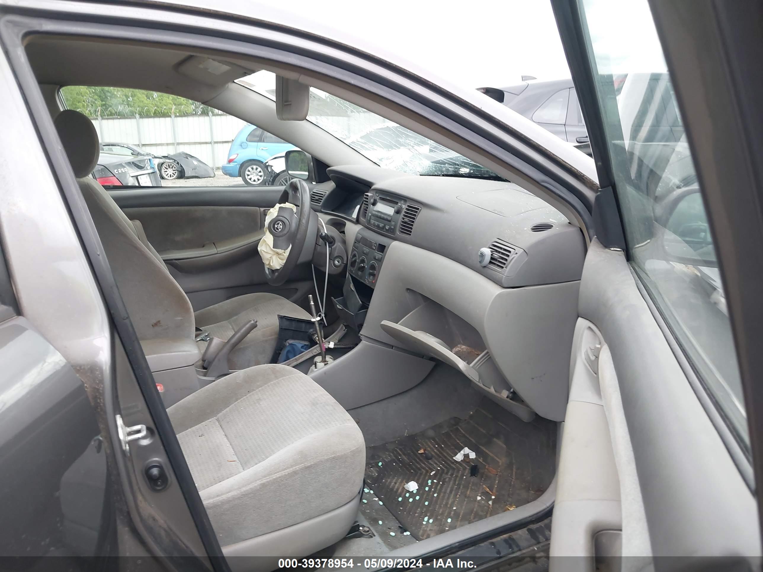 TOYOTA COROLLA image 5