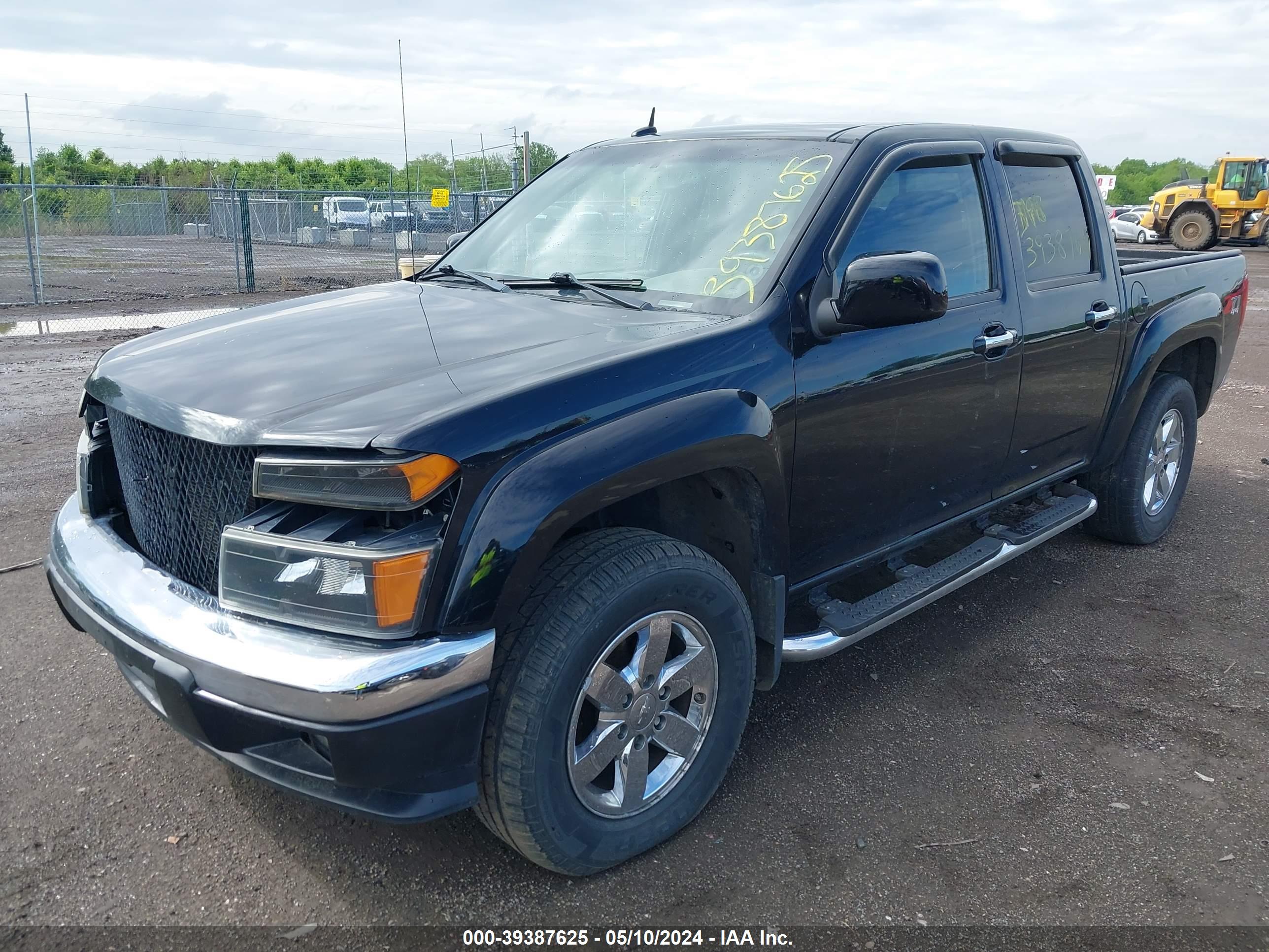 CHEVROLET COLORADO image 2