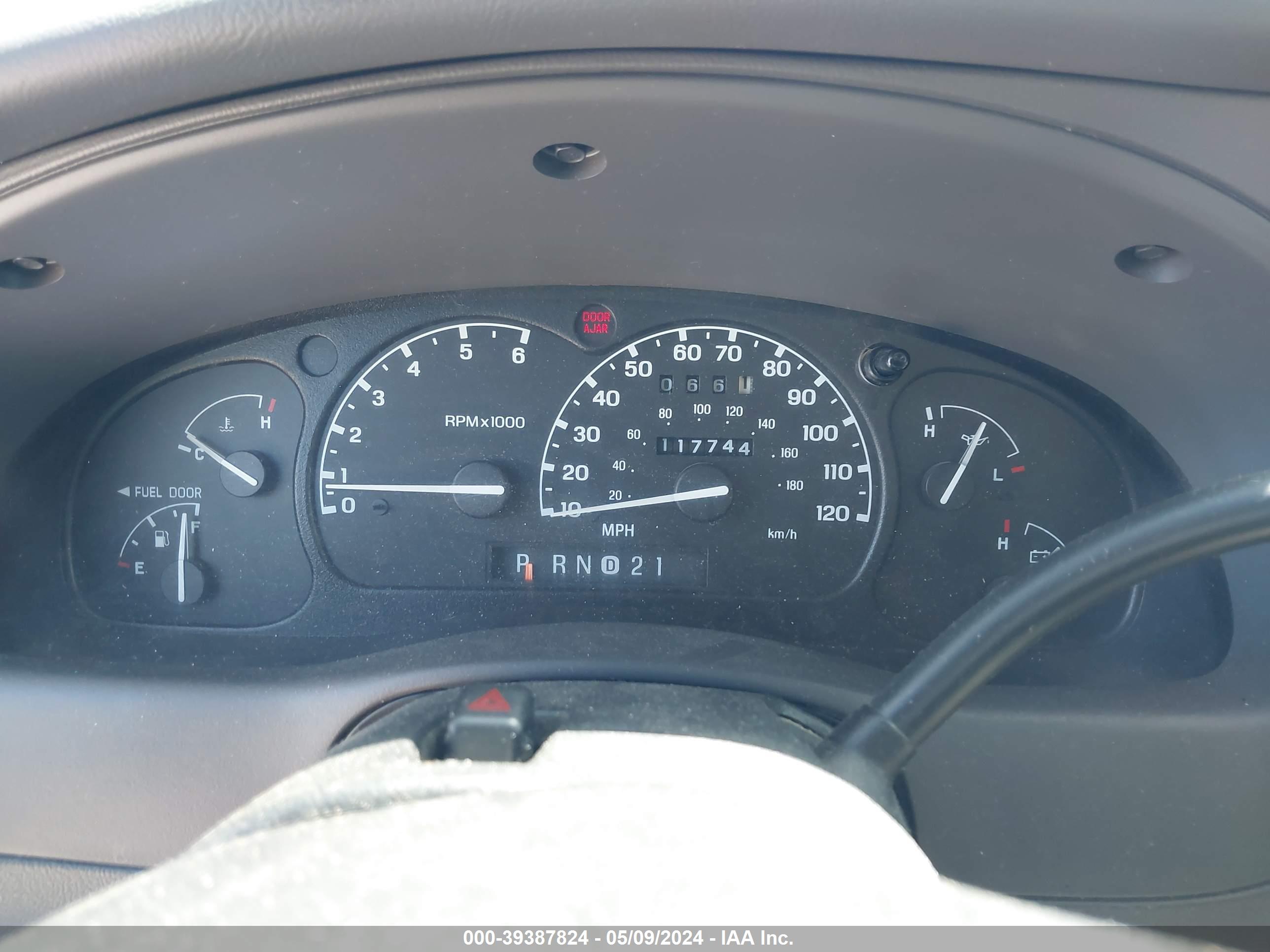 FORD RANGER image 7