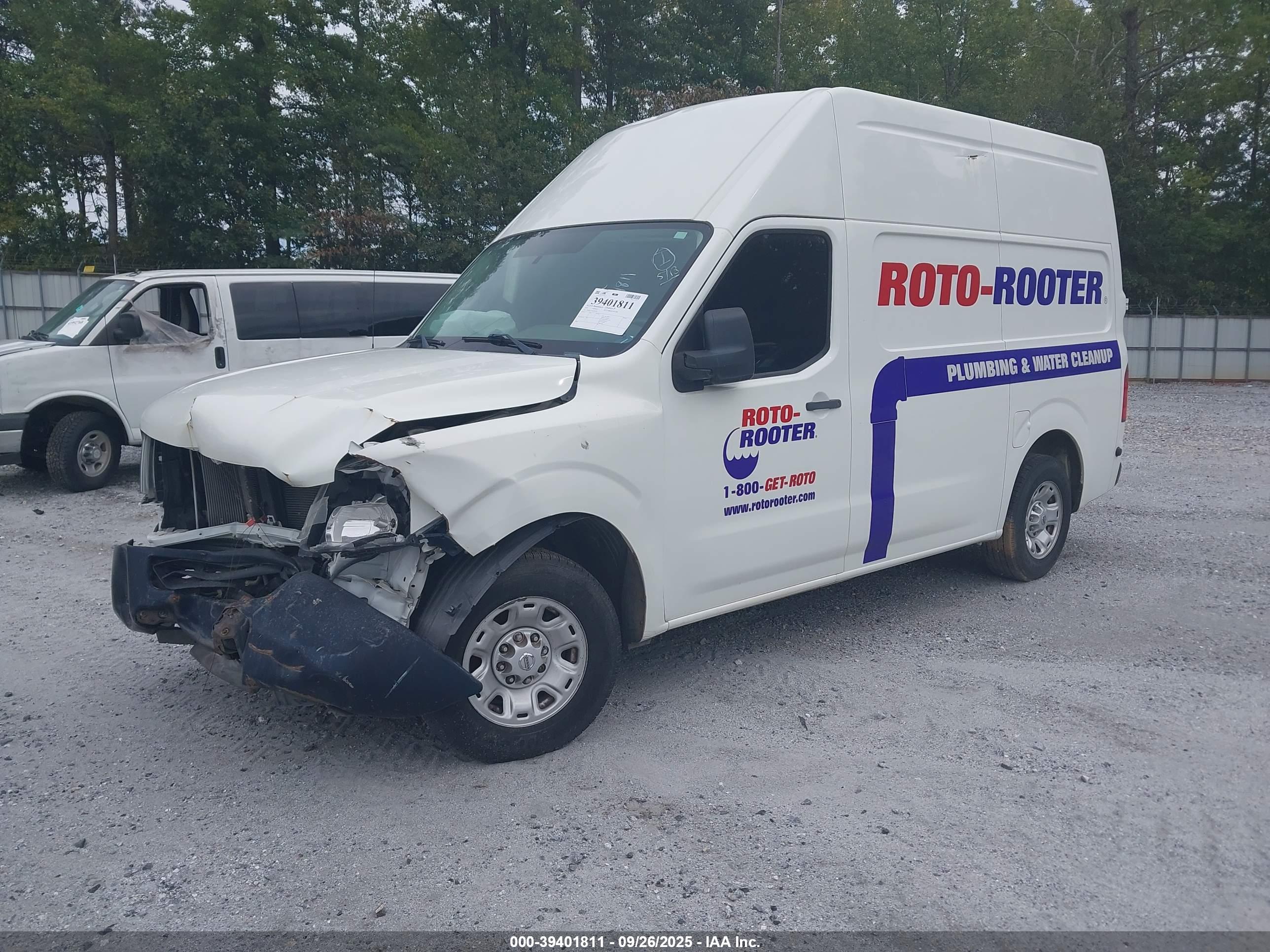 NISSAN NV image 2