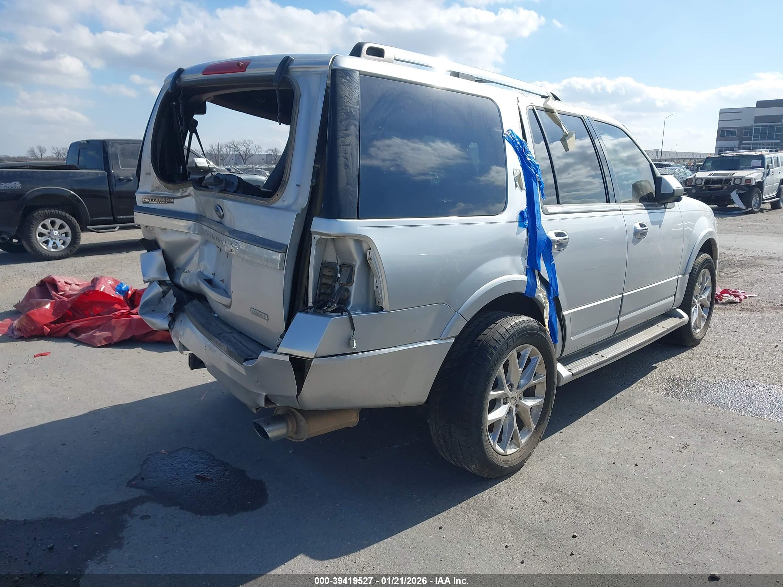 FORD EXPEDITION image 4