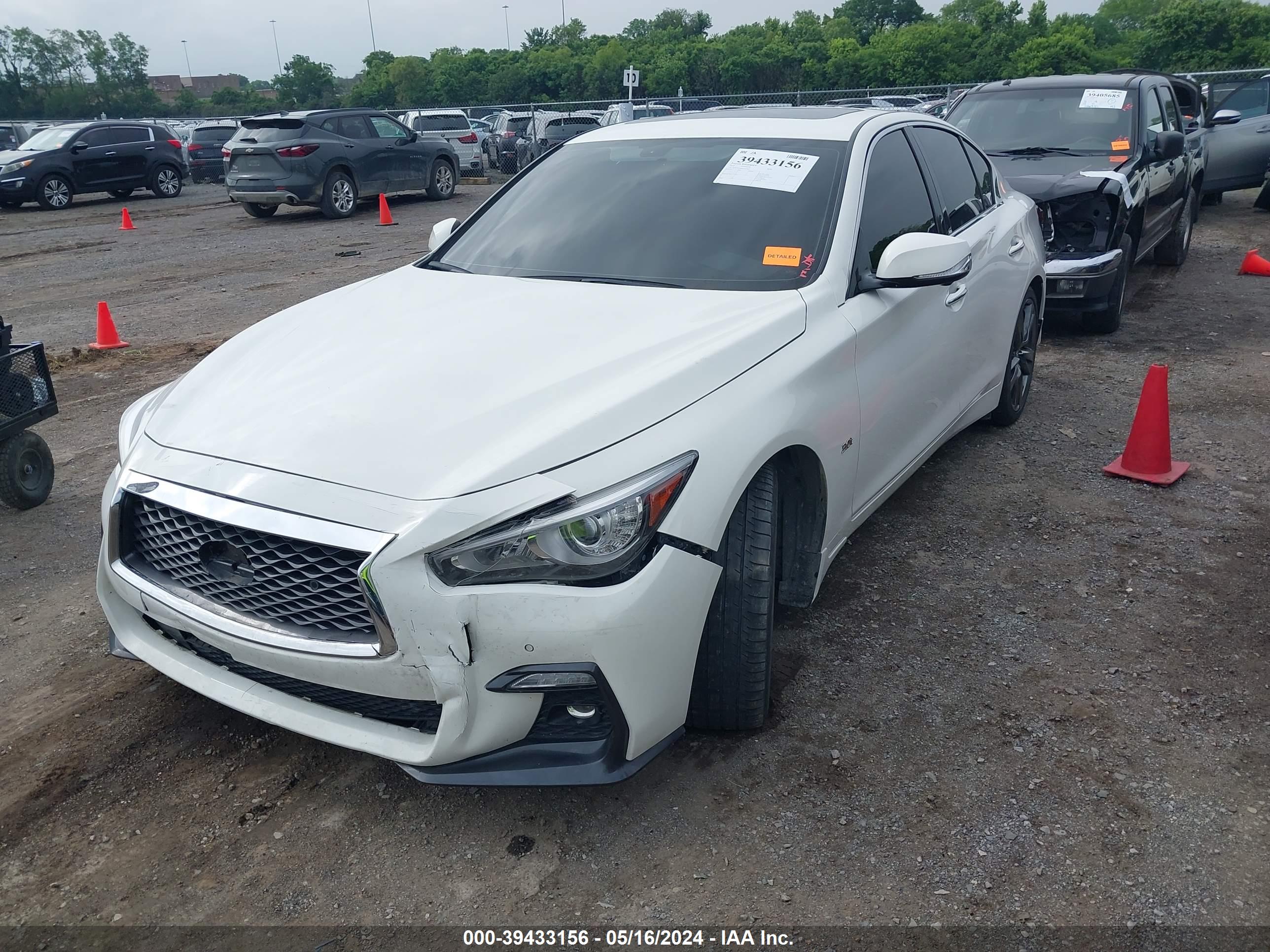 INFINITI Q50 image 6