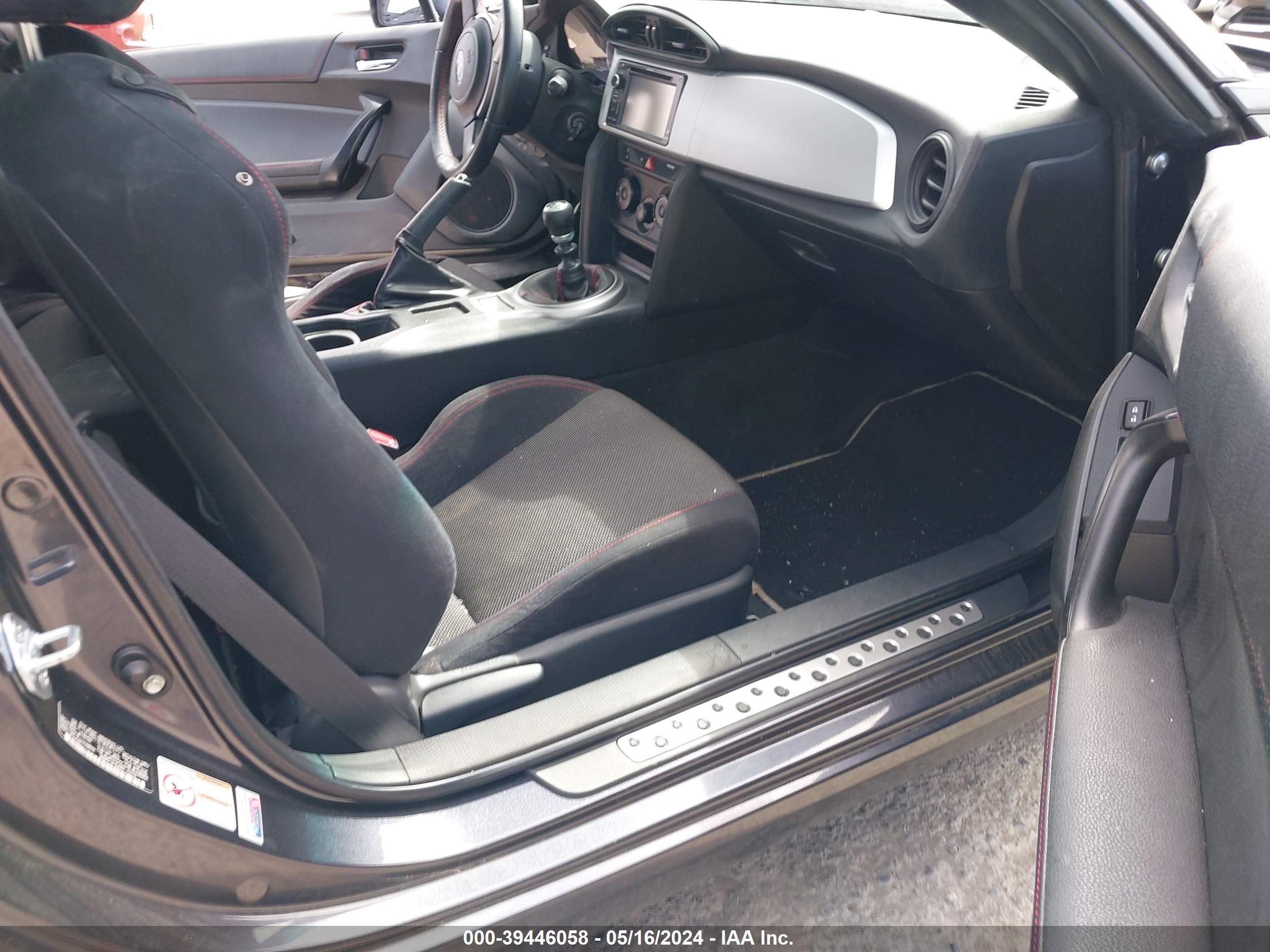SUBARU BRZ image 5