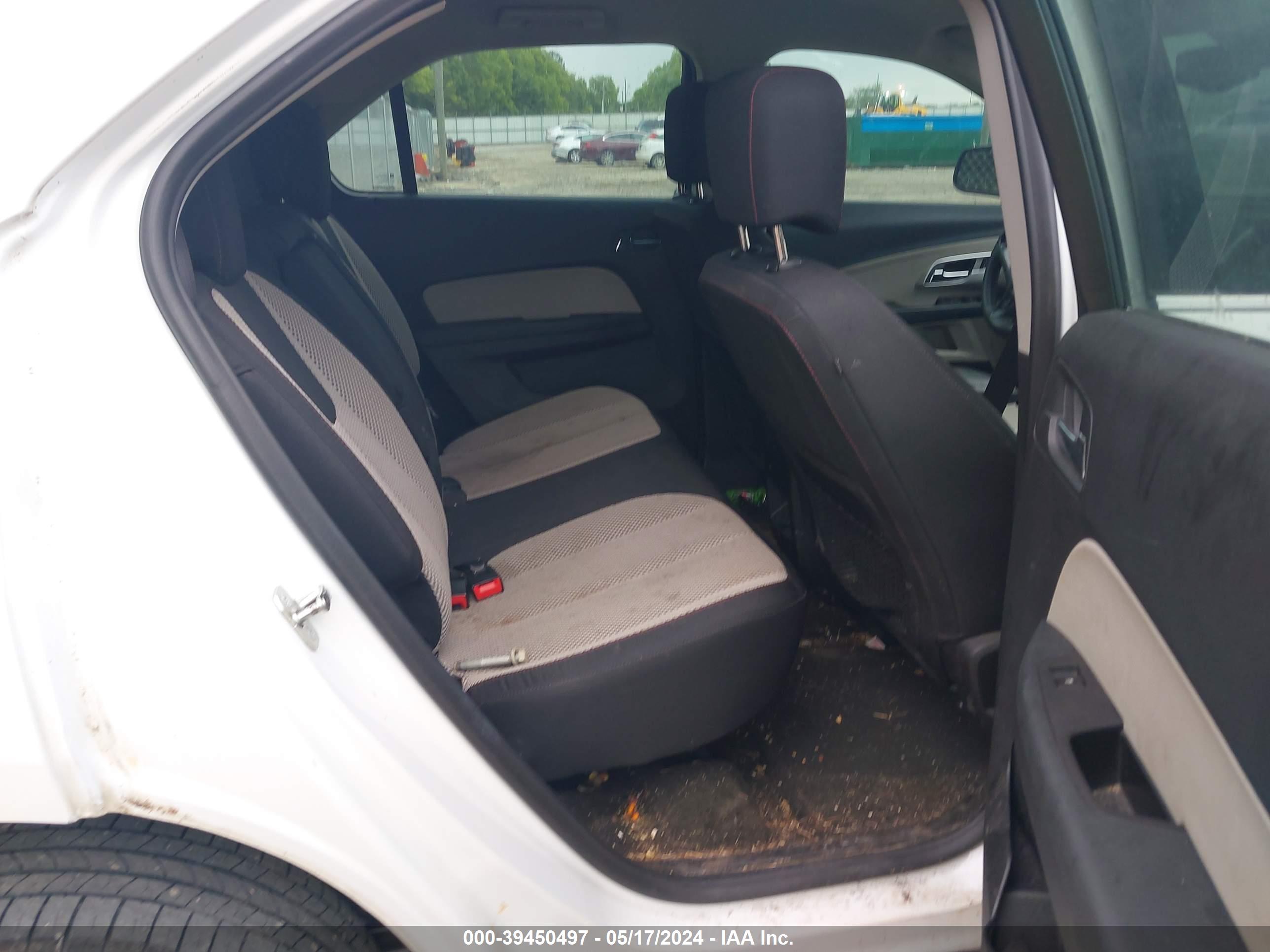 CHEVROLET EQUINOX image 8