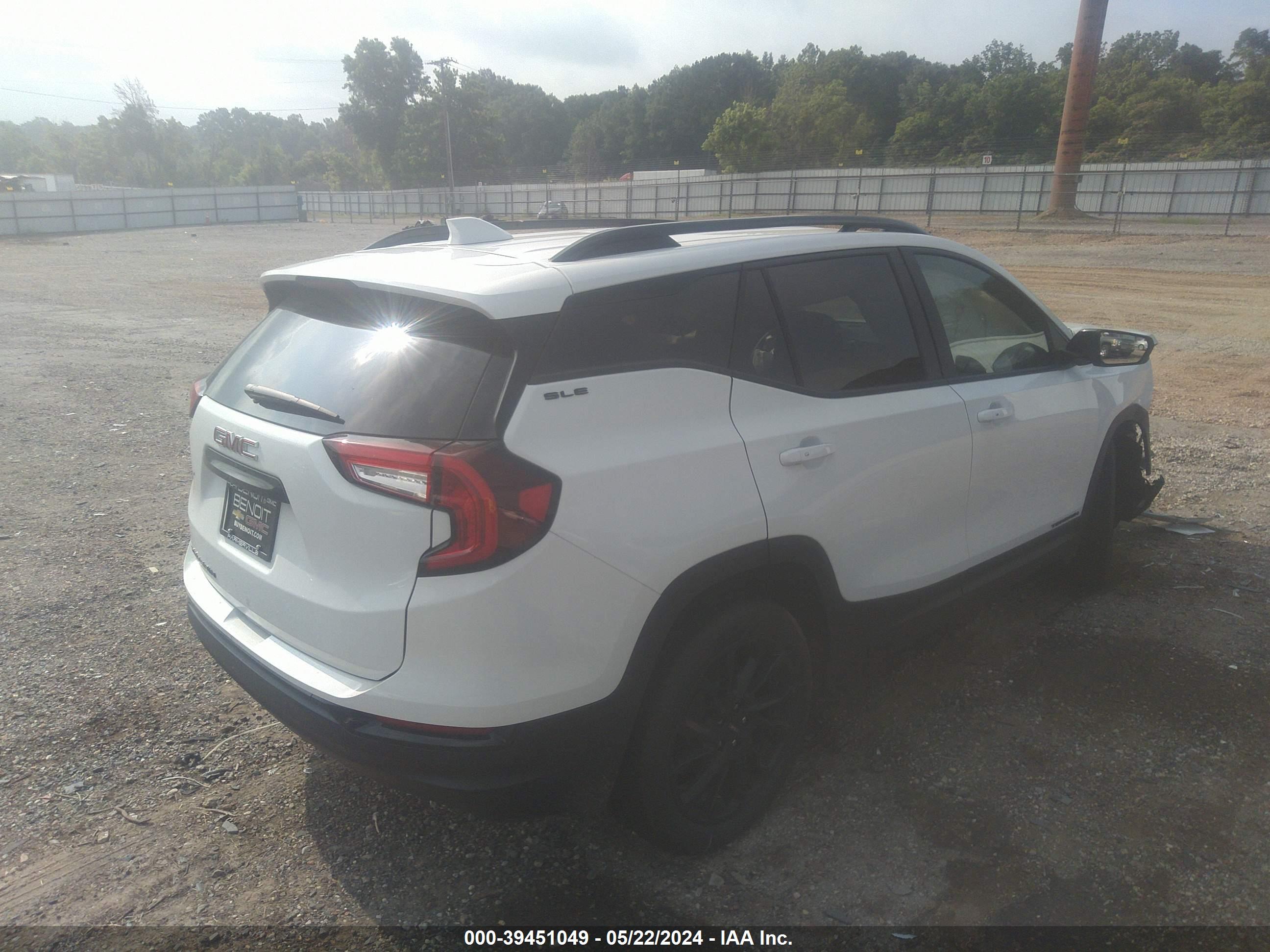 GMC TERRAIN image 4
