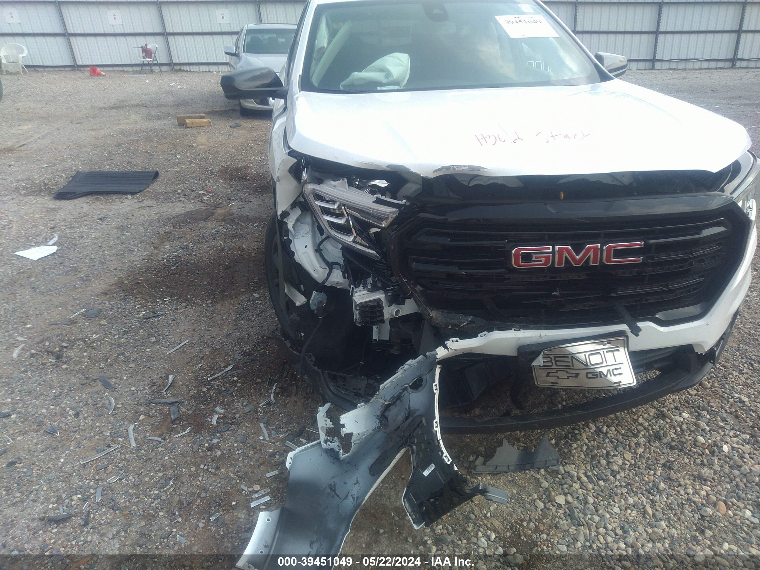 GMC TERRAIN image 6