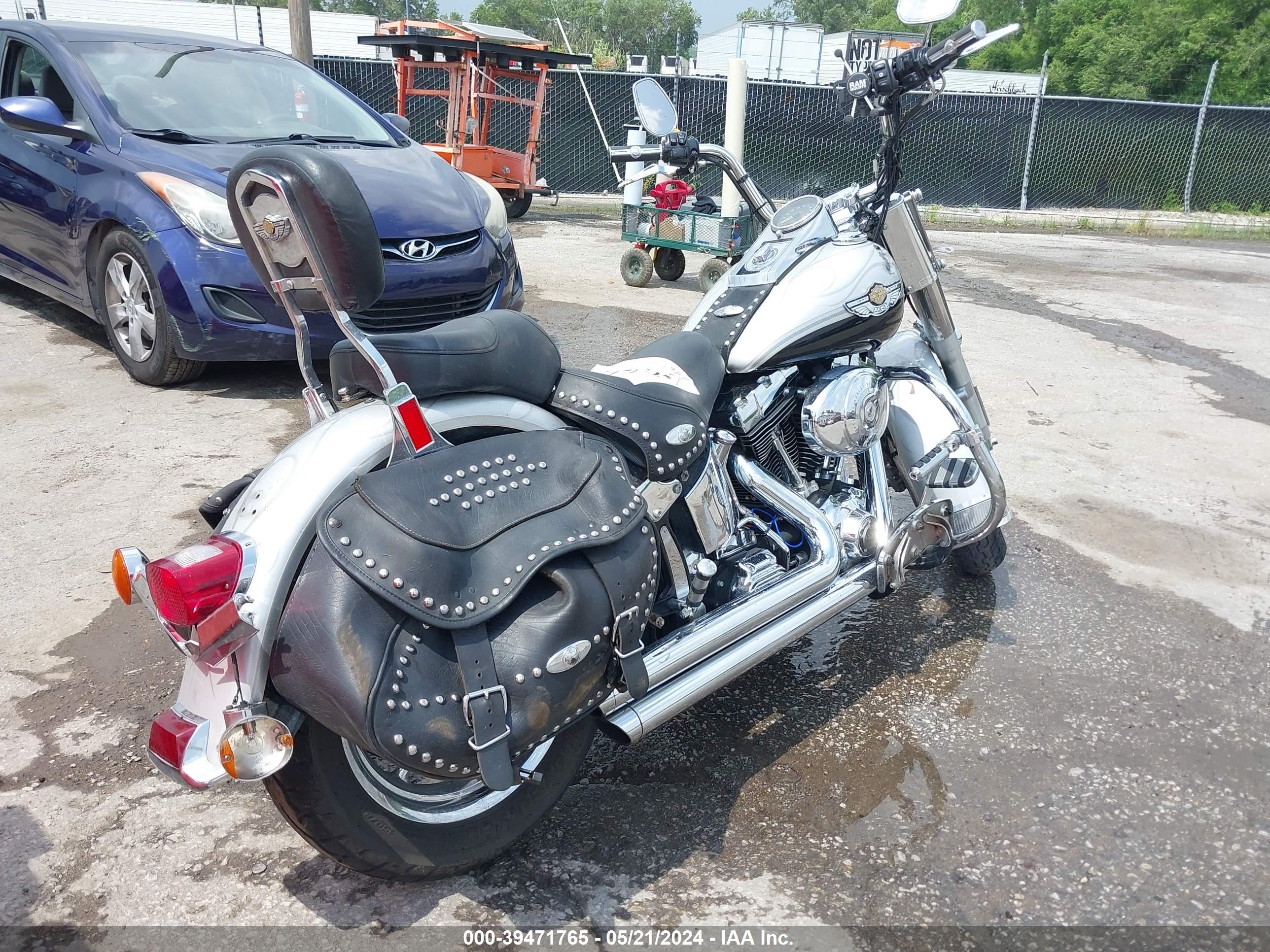 HARLEY-DAVIDSON FLSTCI image 4