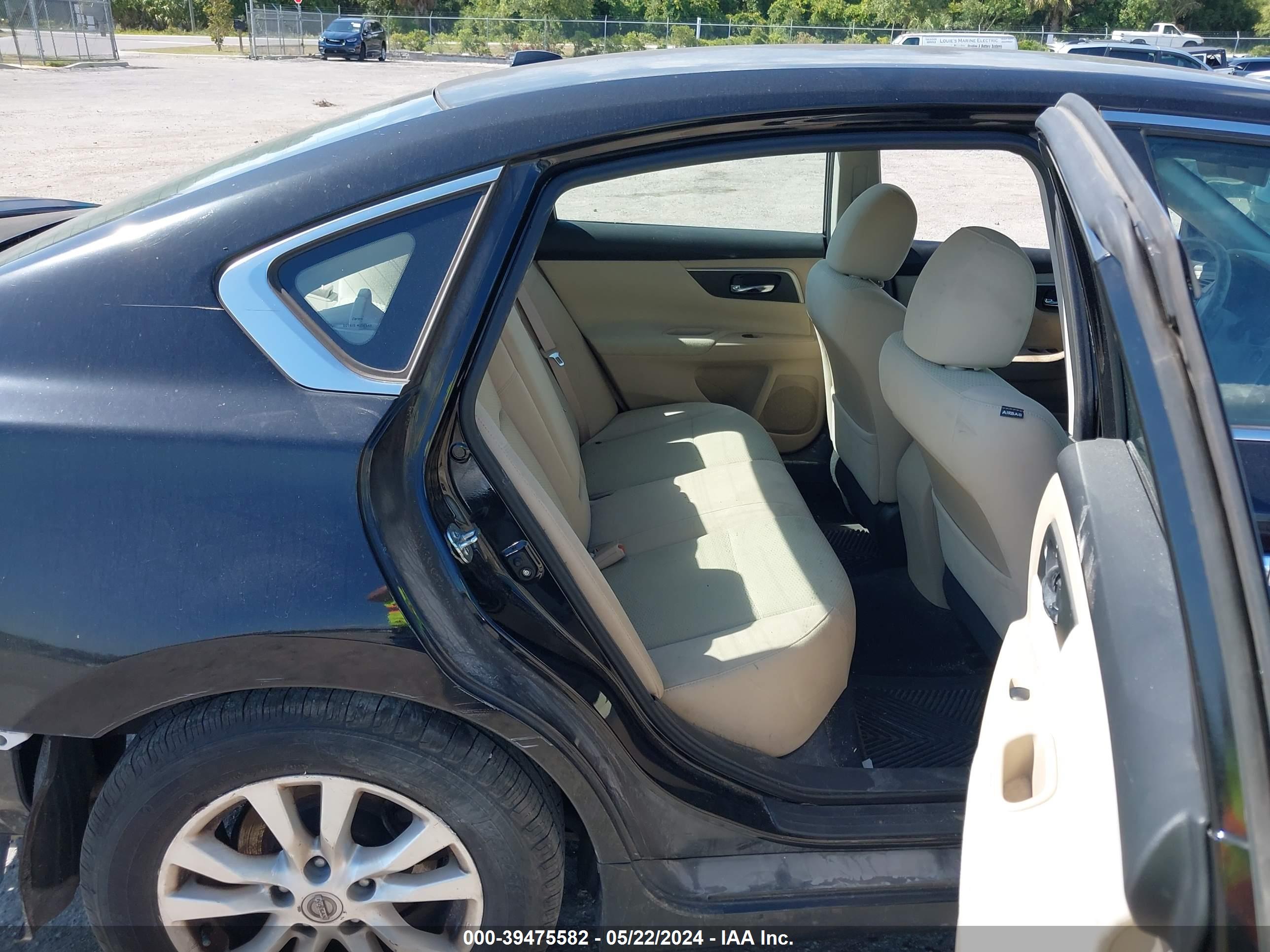 NISSAN ALTIMA image 8