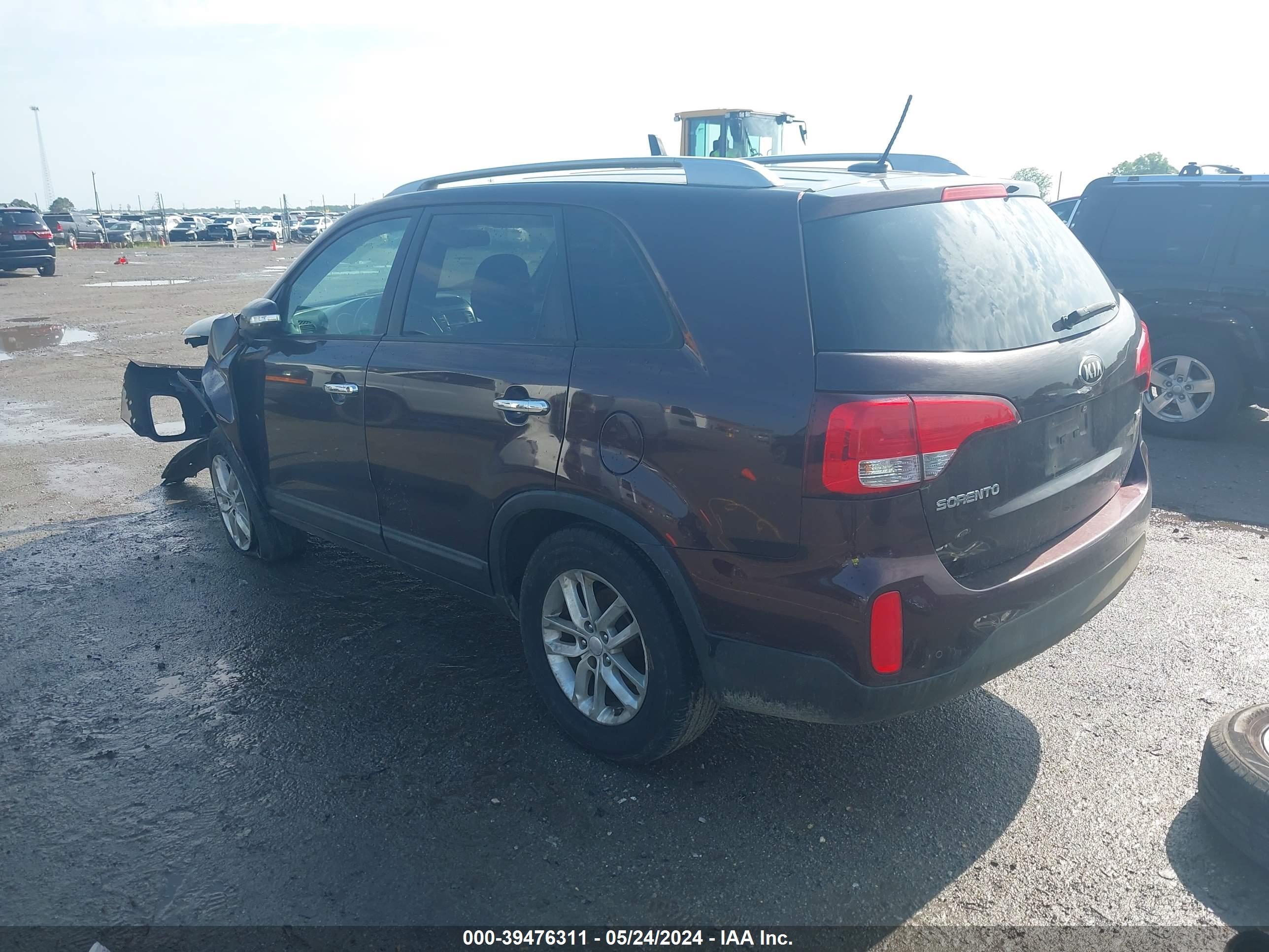 KIA SORENTO image 3