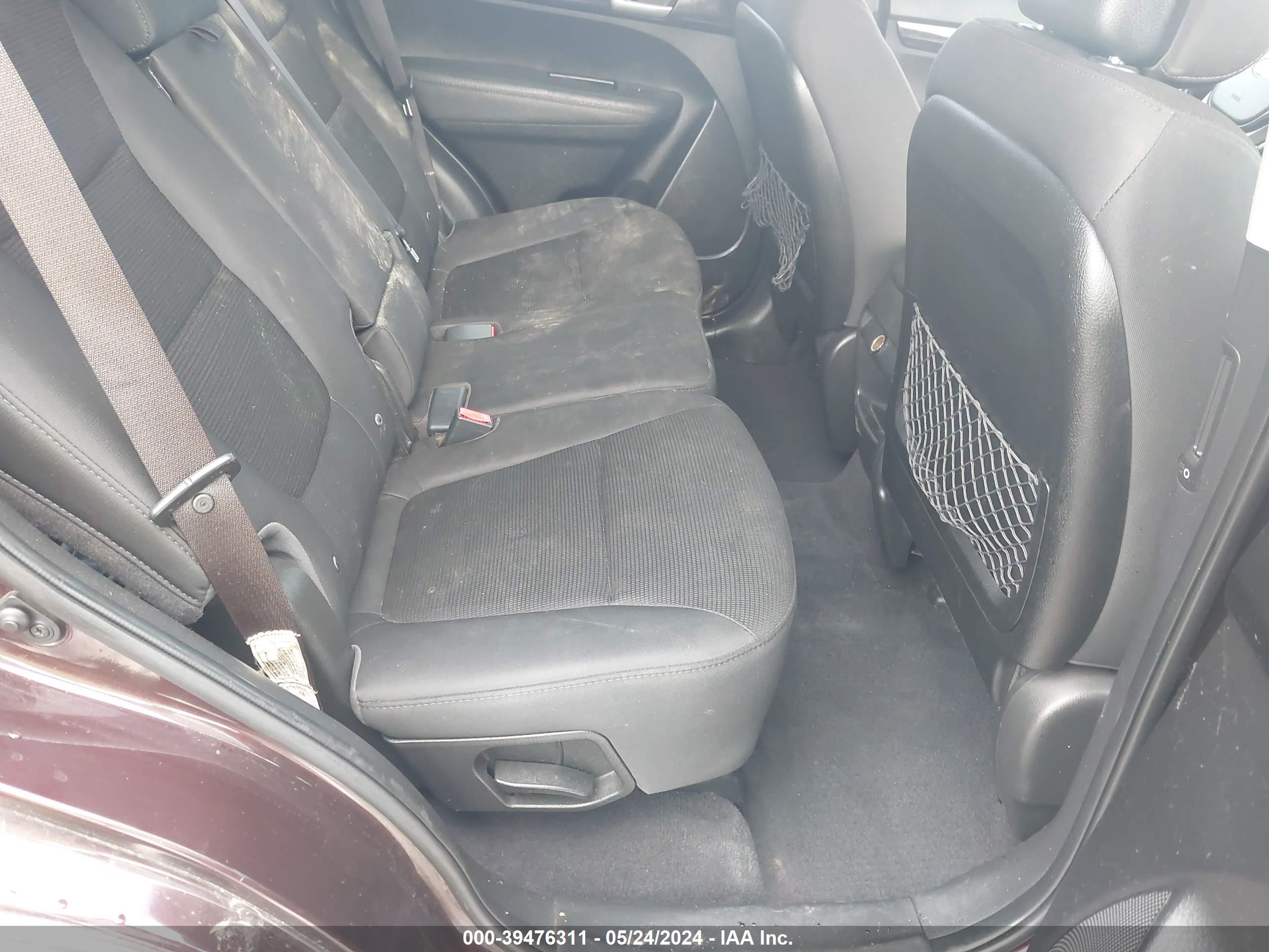 KIA SORENTO image 8