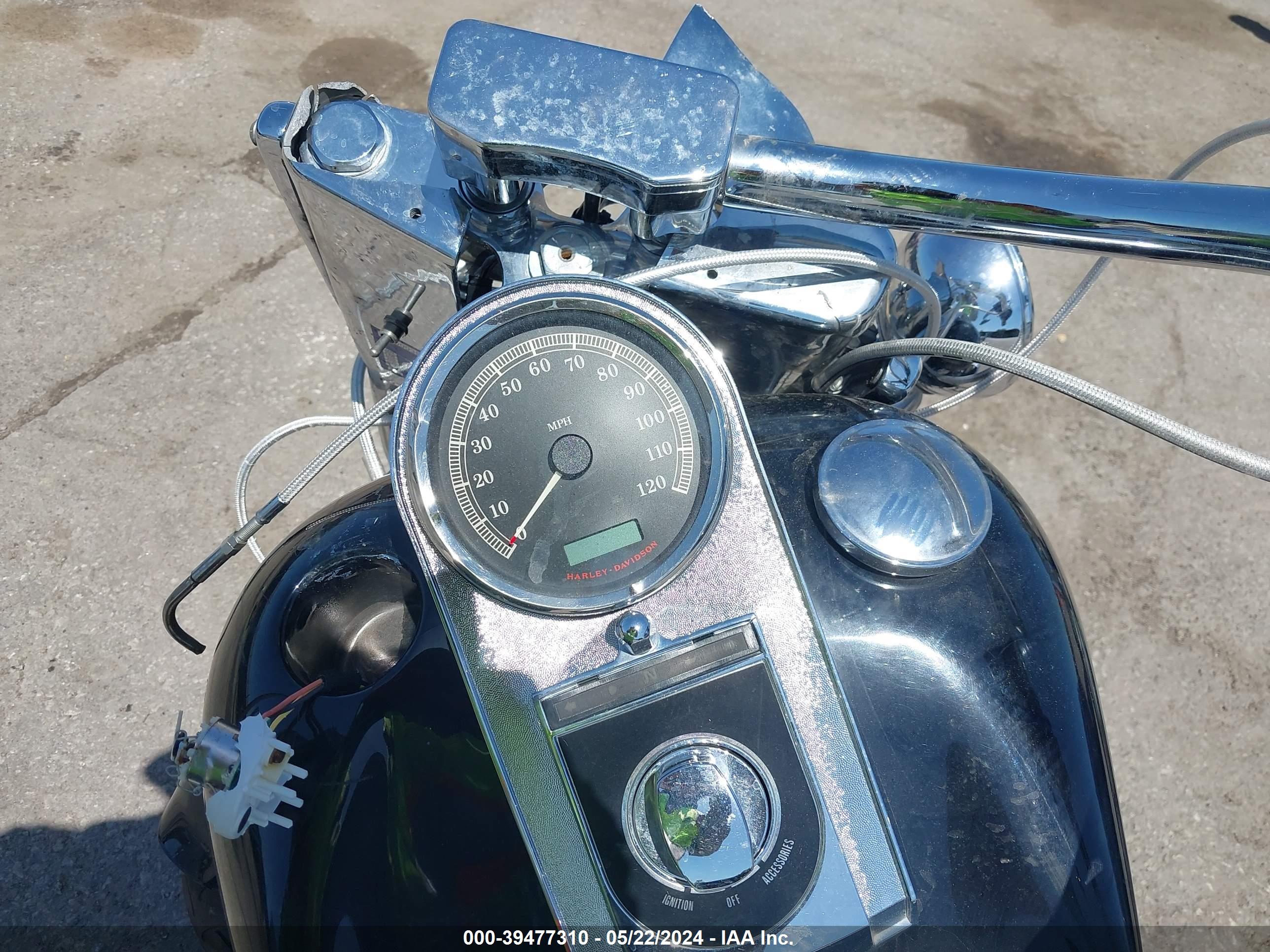 HARLEY-DAVIDSON FLSTF image 7