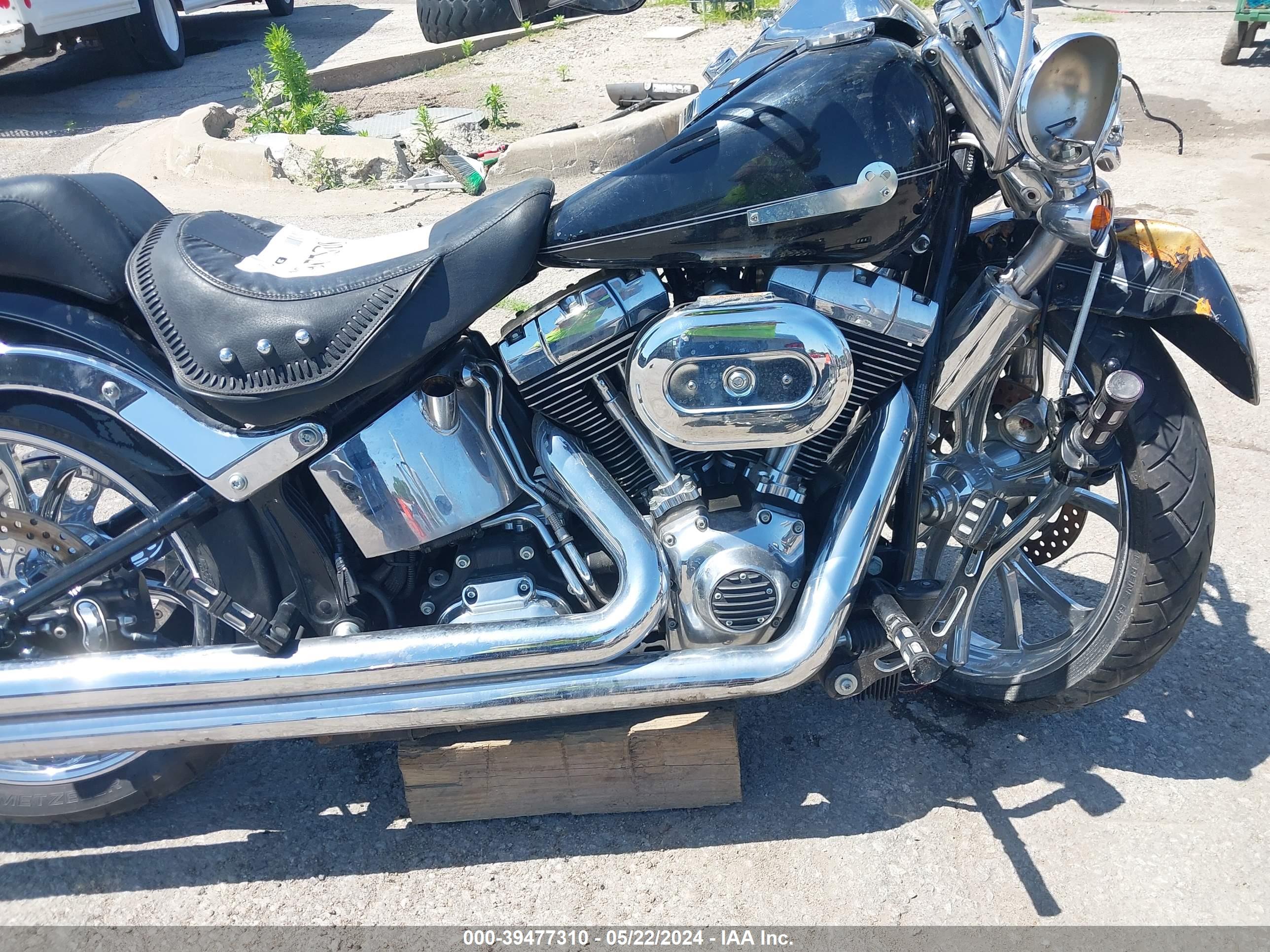 HARLEY-DAVIDSON FLSTF image 8