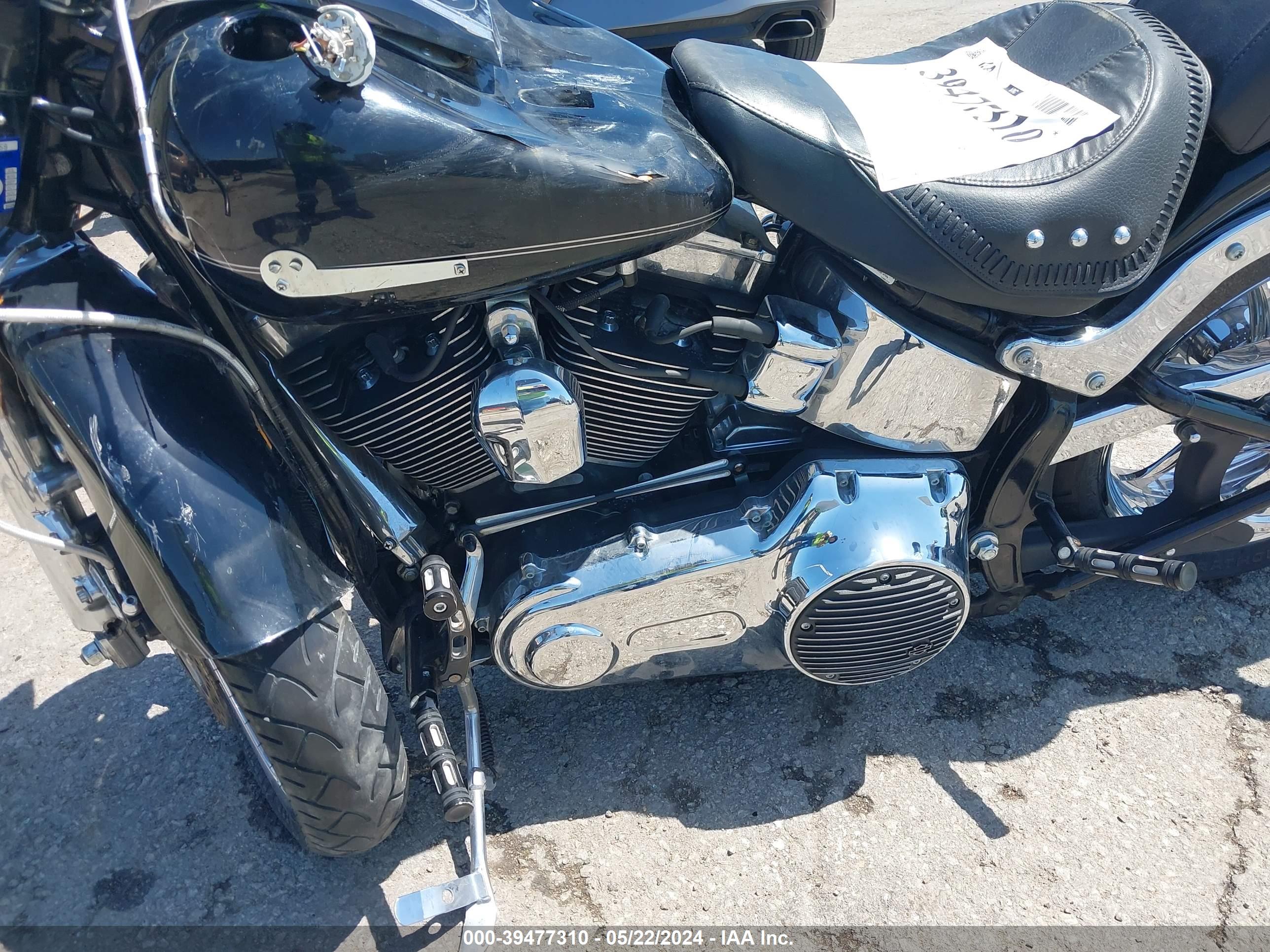 HARLEY-DAVIDSON FLSTF image 9