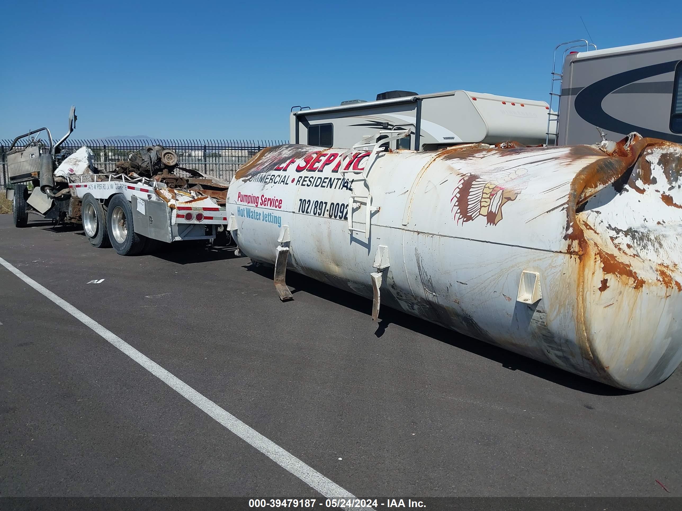 KENWORTH CONSTRUCTION image 3