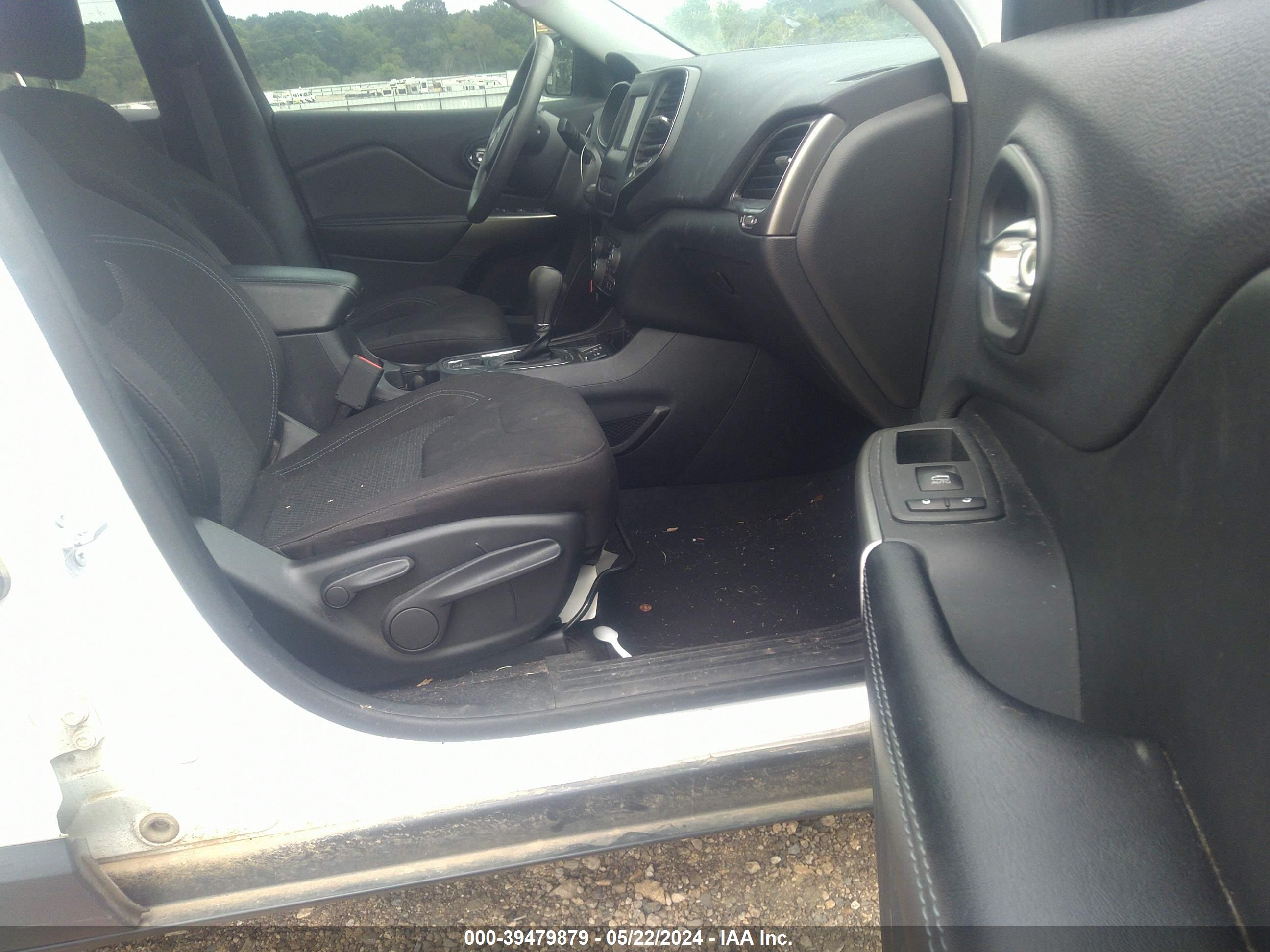 JEEP CHEROKEE image 5