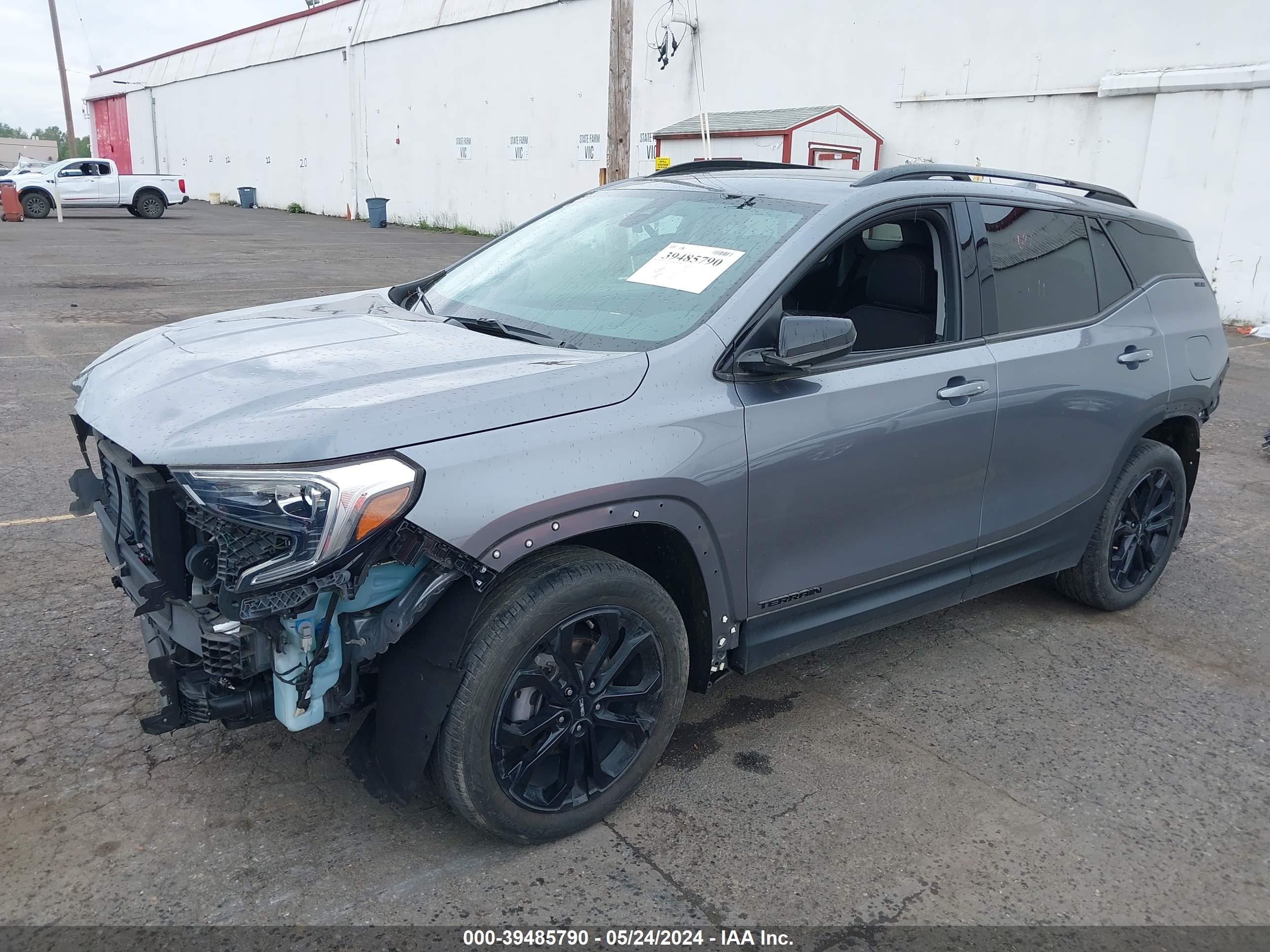 GMC TERRAIN image 2