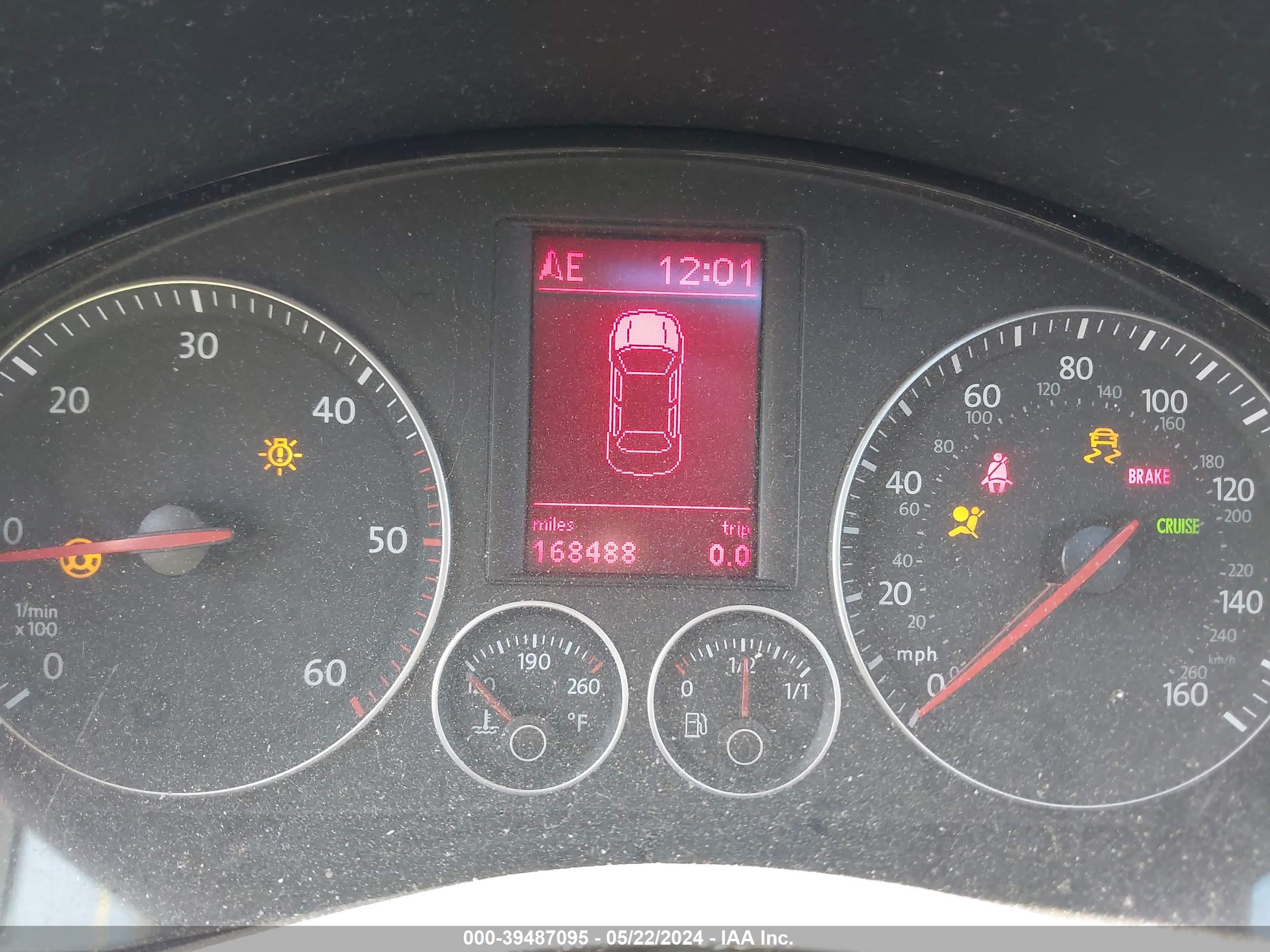 VOLKSWAGEN JETTA image 7