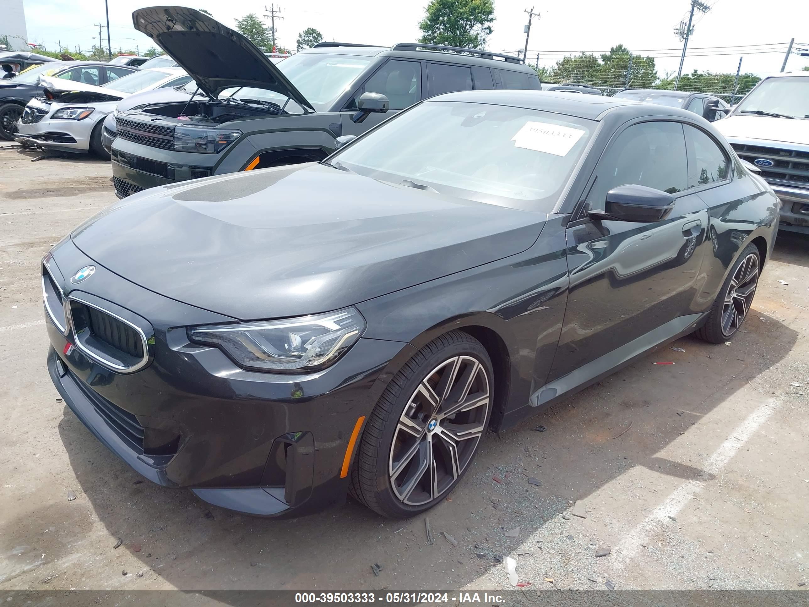 BMW 230 image 2