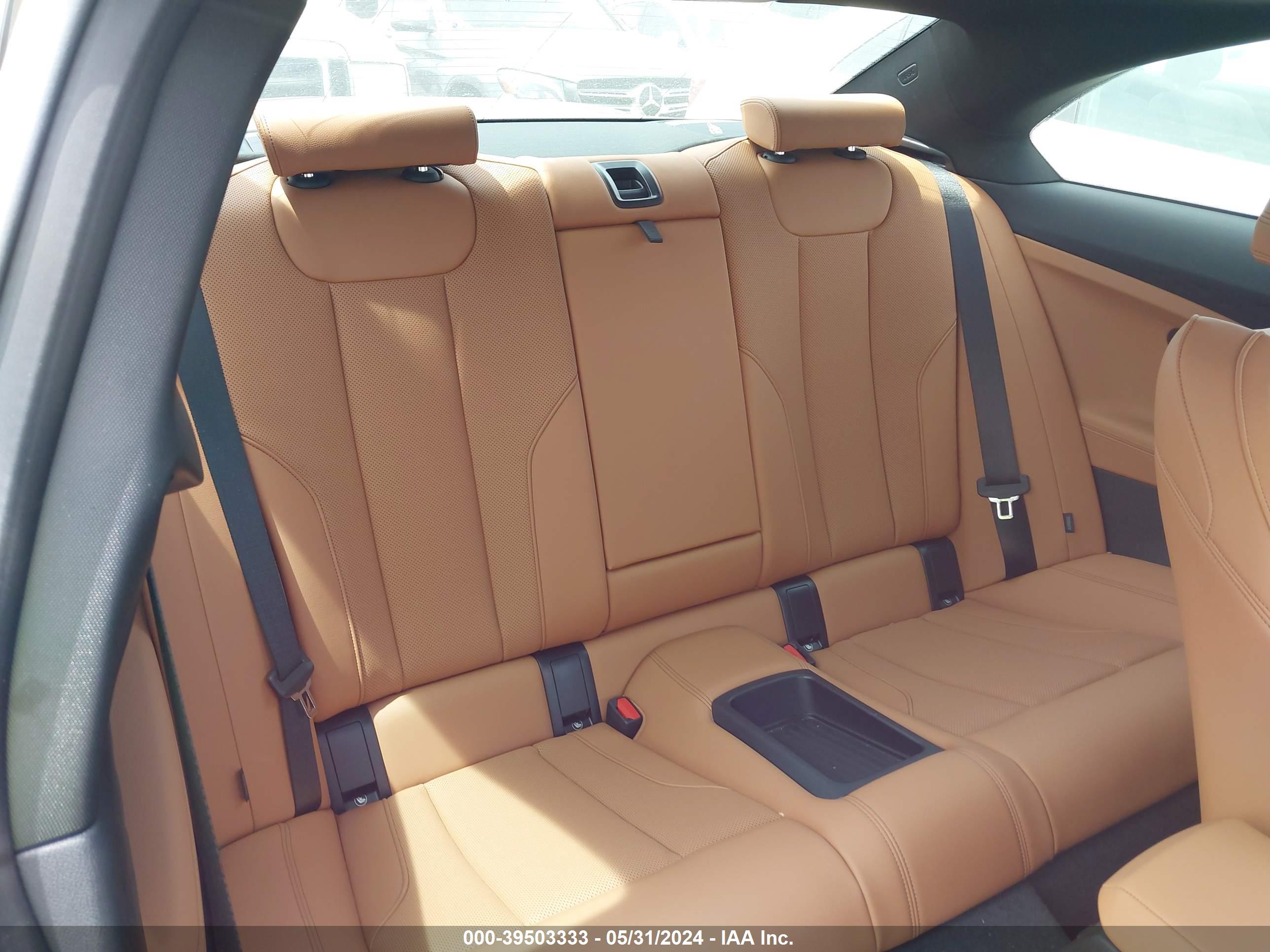 BMW 230 image 8