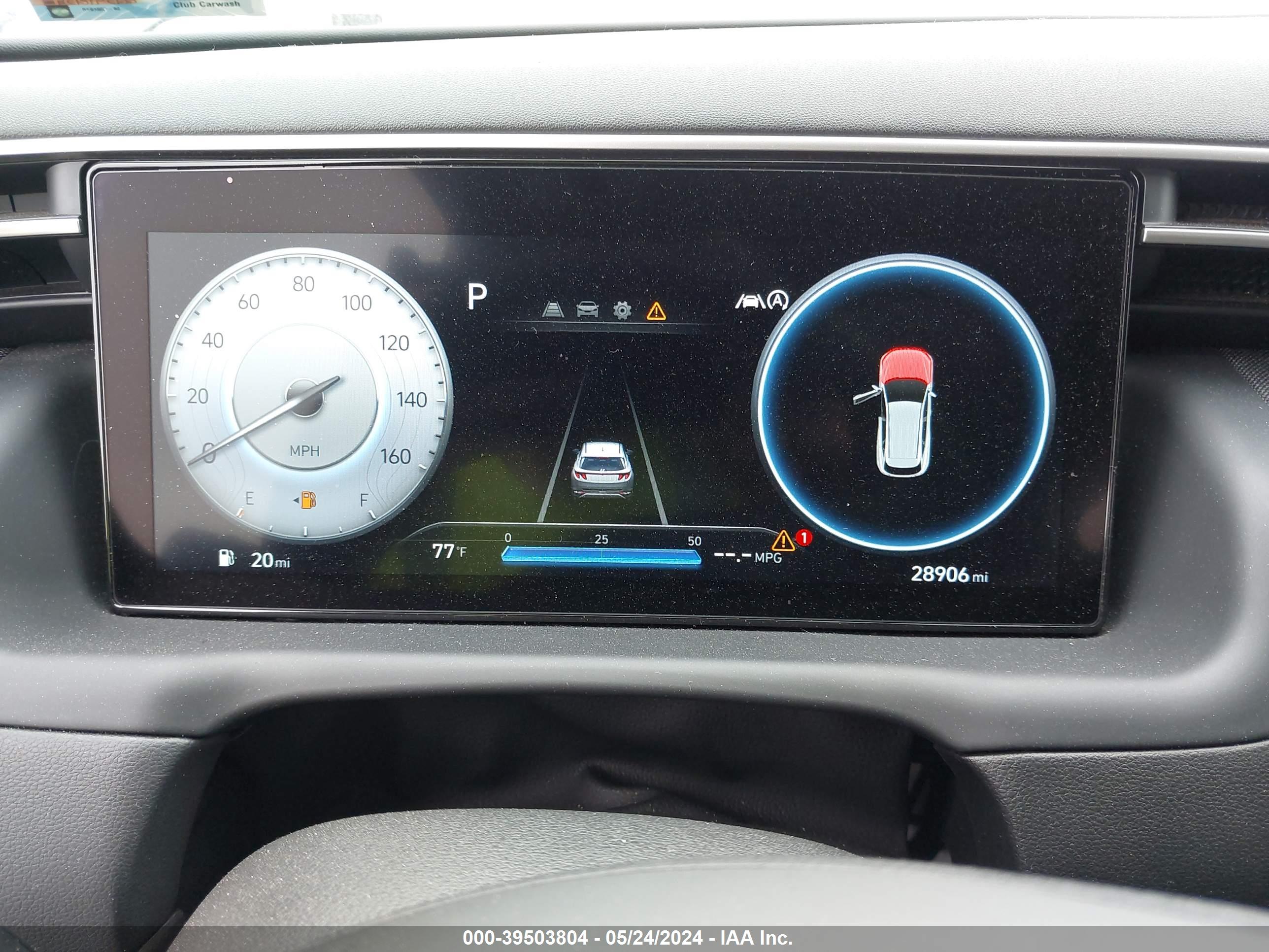 HYUNDAI TUCSON image 7