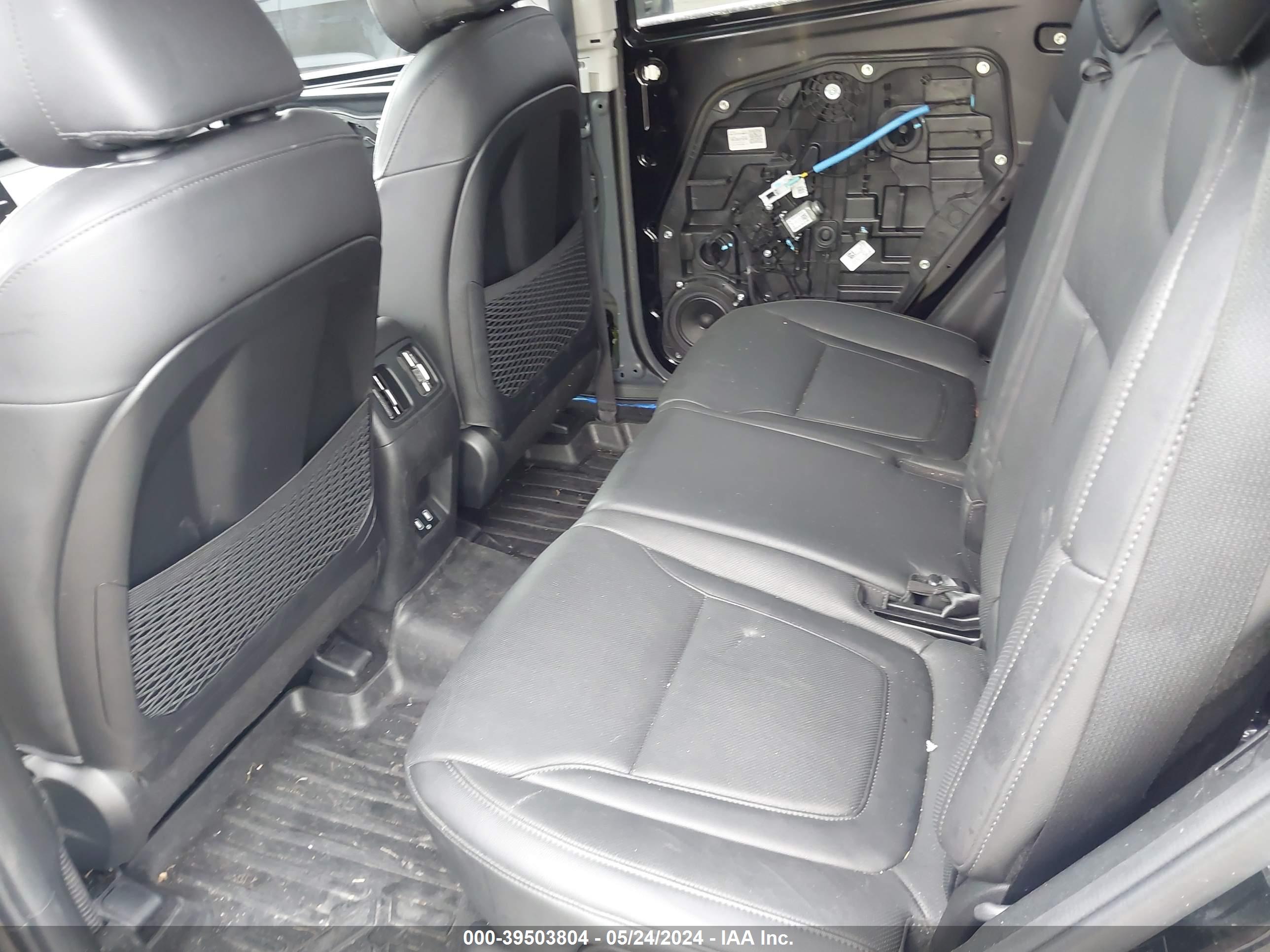 HYUNDAI TUCSON image 8