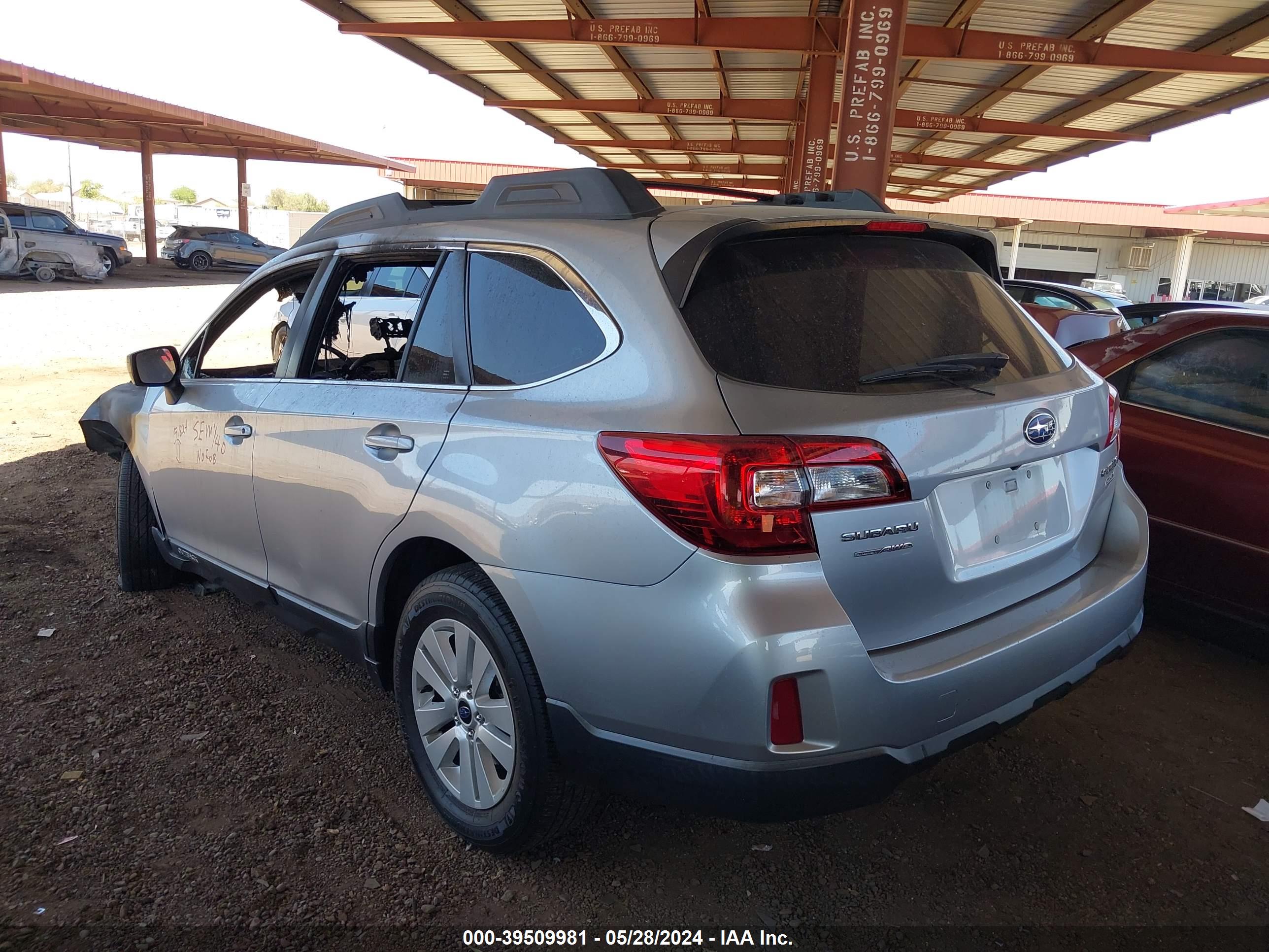 SUBARU OUTBACK image 3