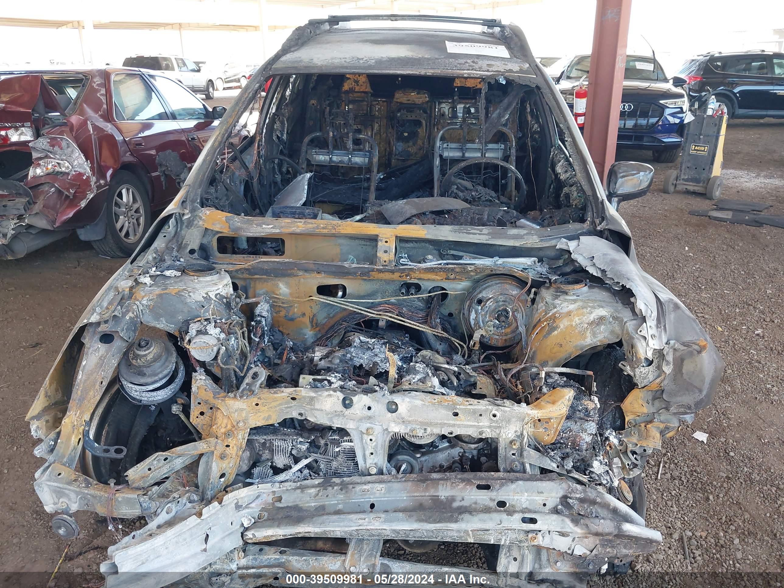 SUBARU OUTBACK image 6