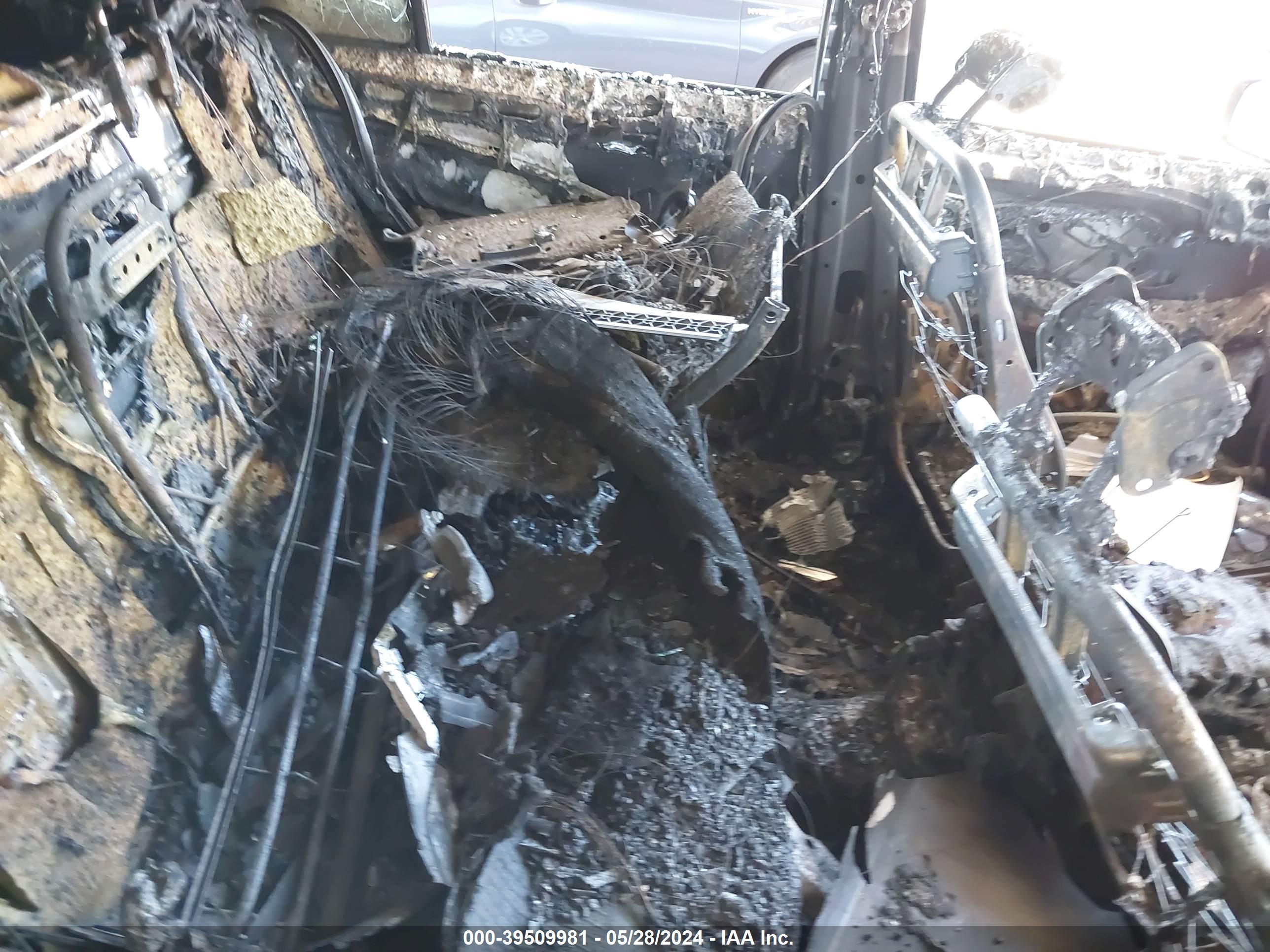 SUBARU OUTBACK image 8