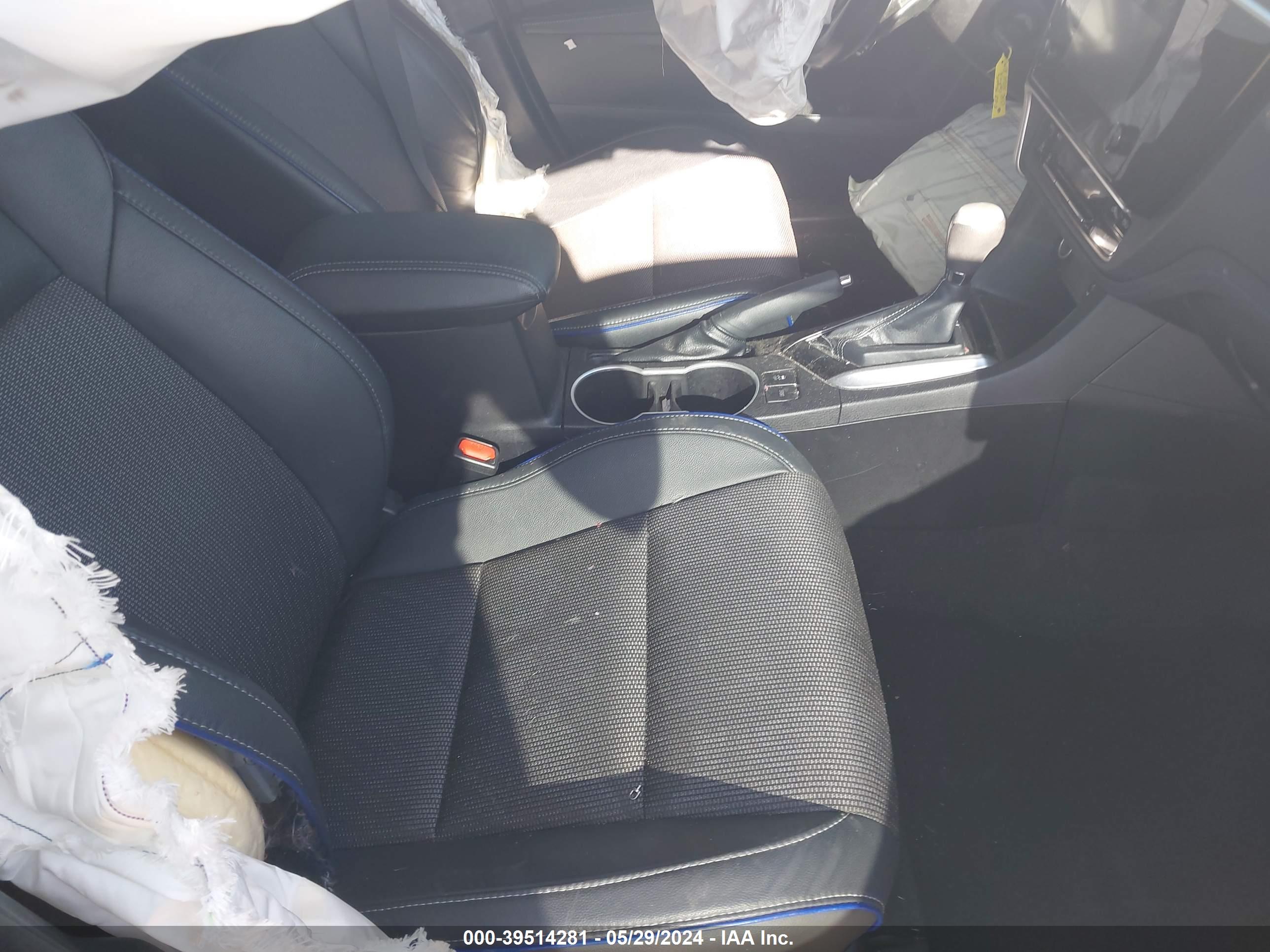 TOYOTA COROLLA image 5
