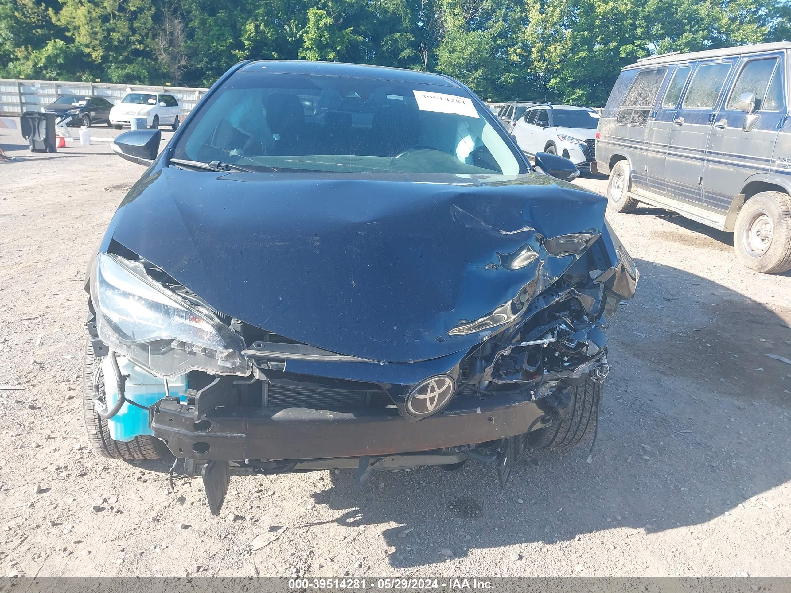TOYOTA COROLLA image 6