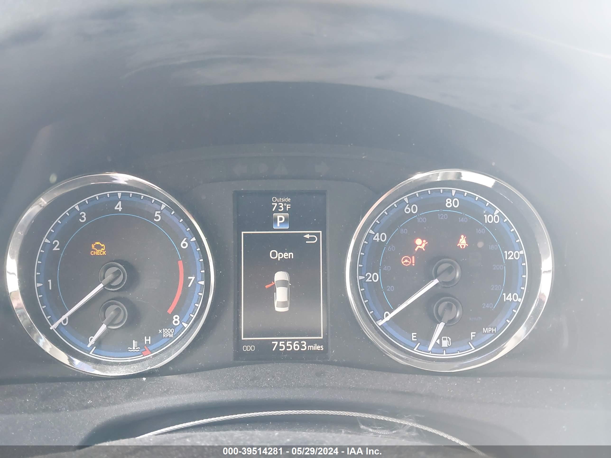 TOYOTA COROLLA image 7