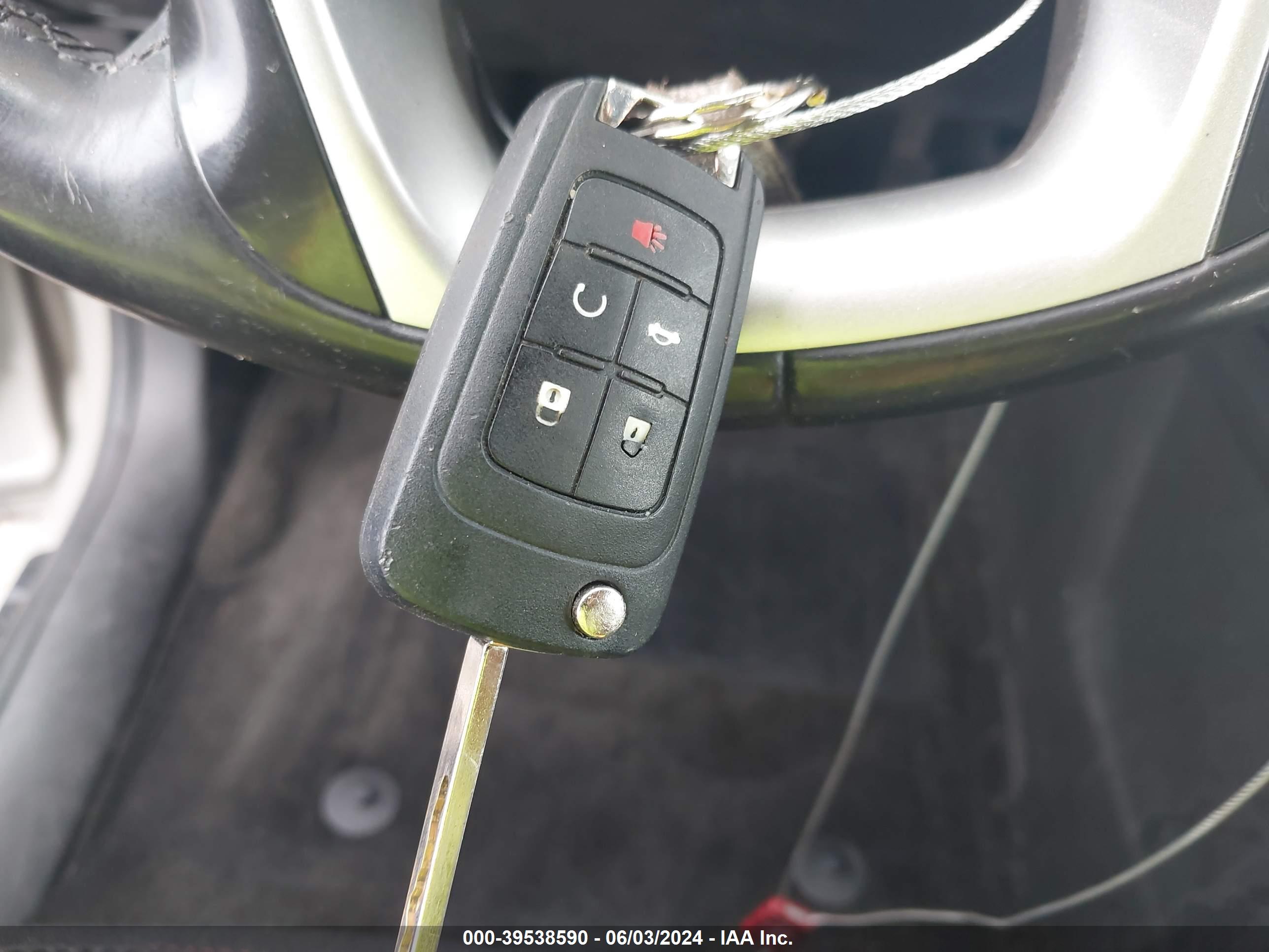 CHEVROLET EQUINOX image 11