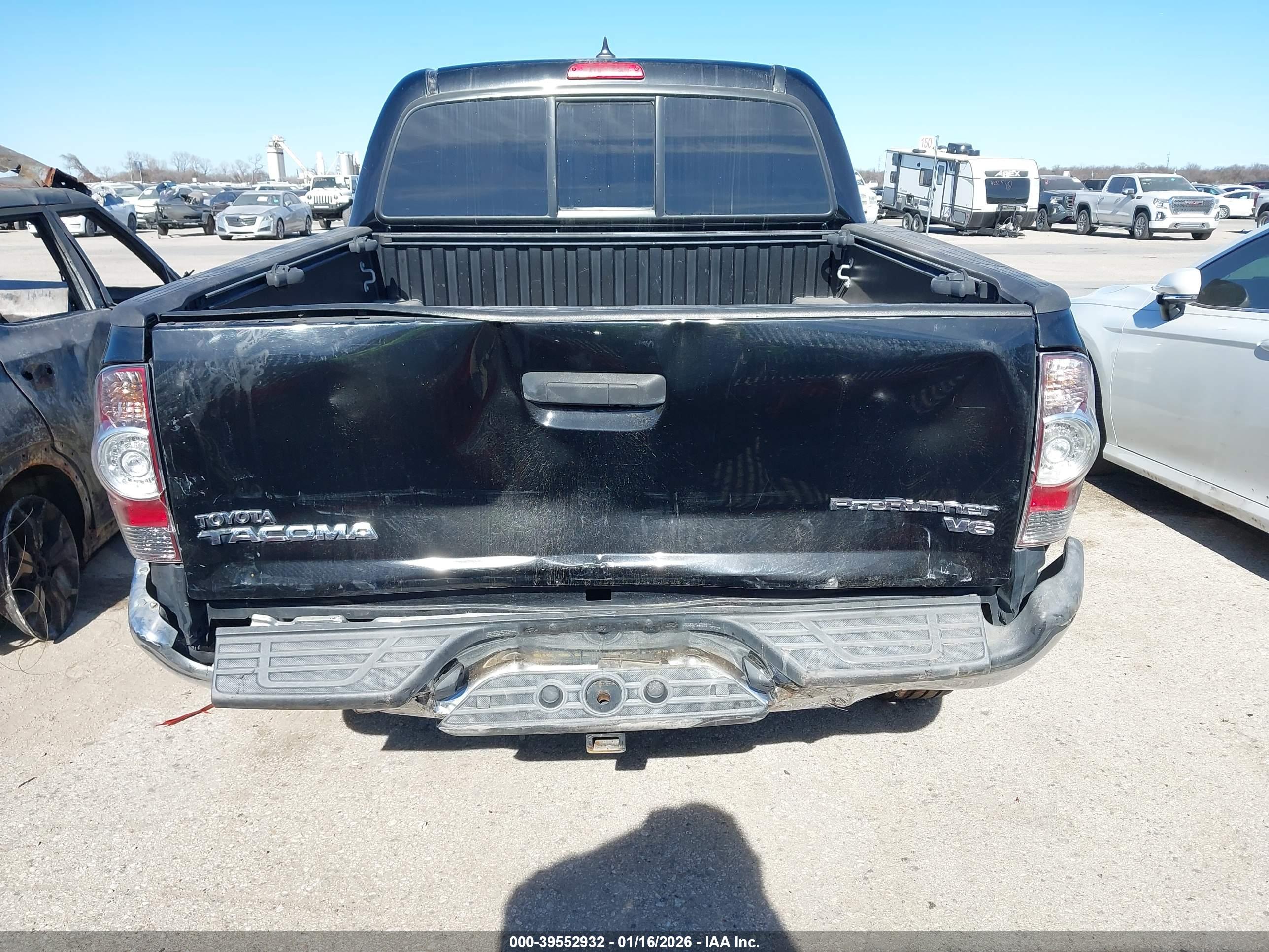 TOYOTA TACOMA image 6