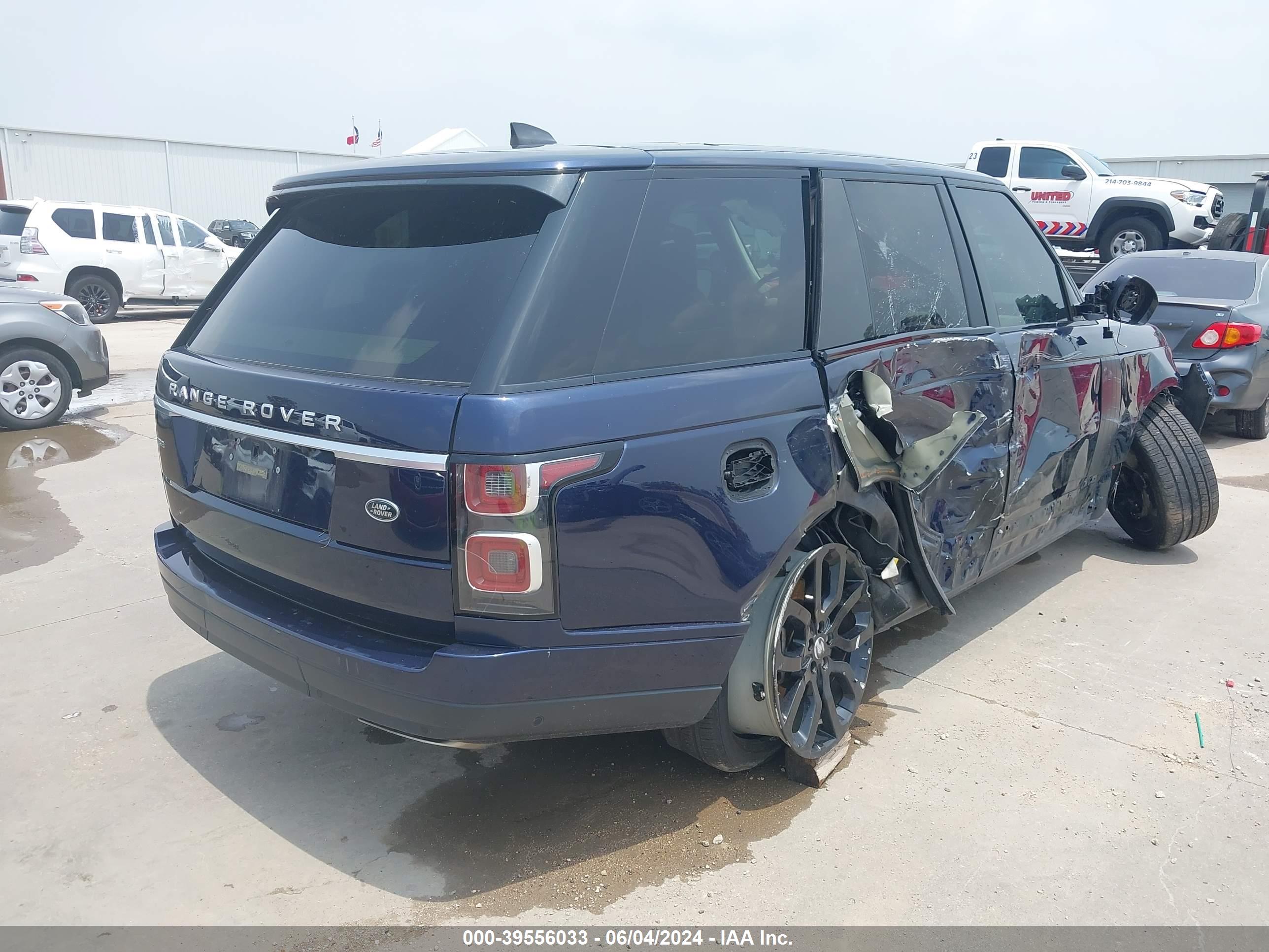 LAND ROVER image 4