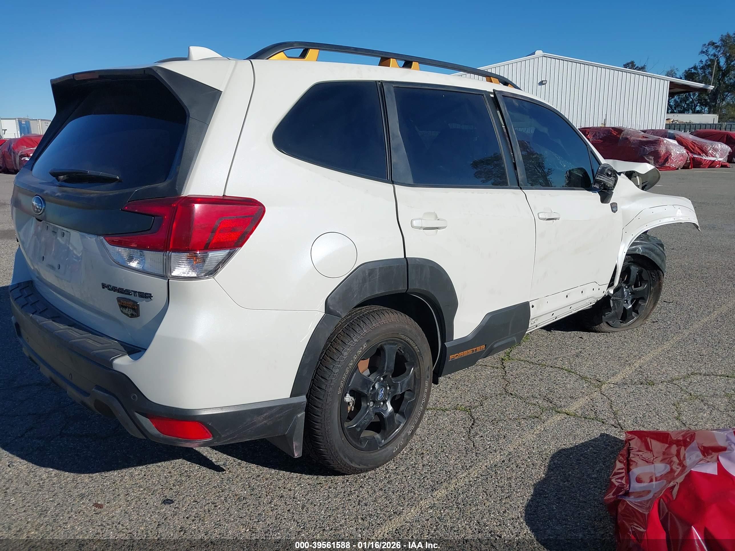 SUBARU FORESTER image 4