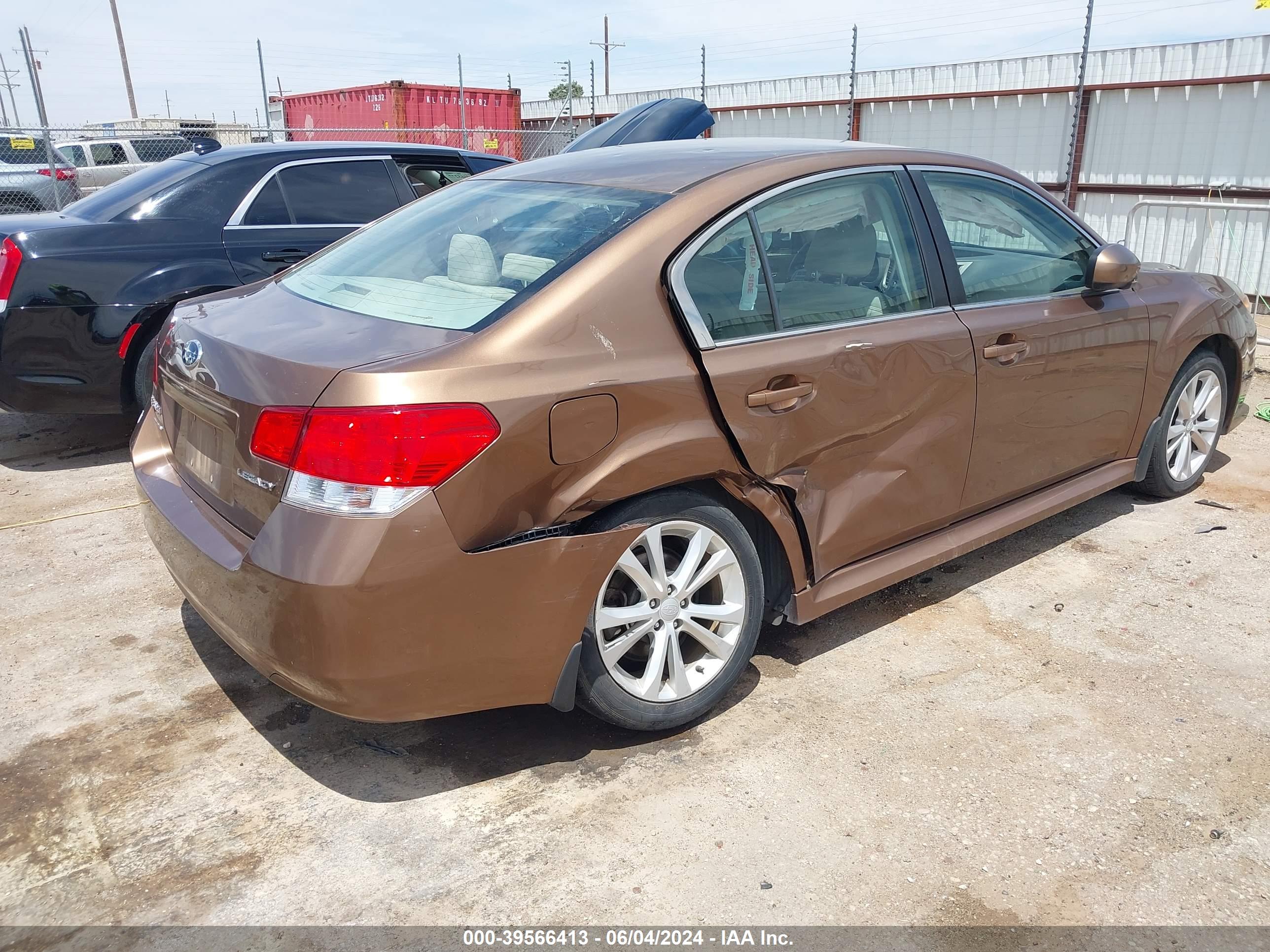 SUBARU LEGACY image 4