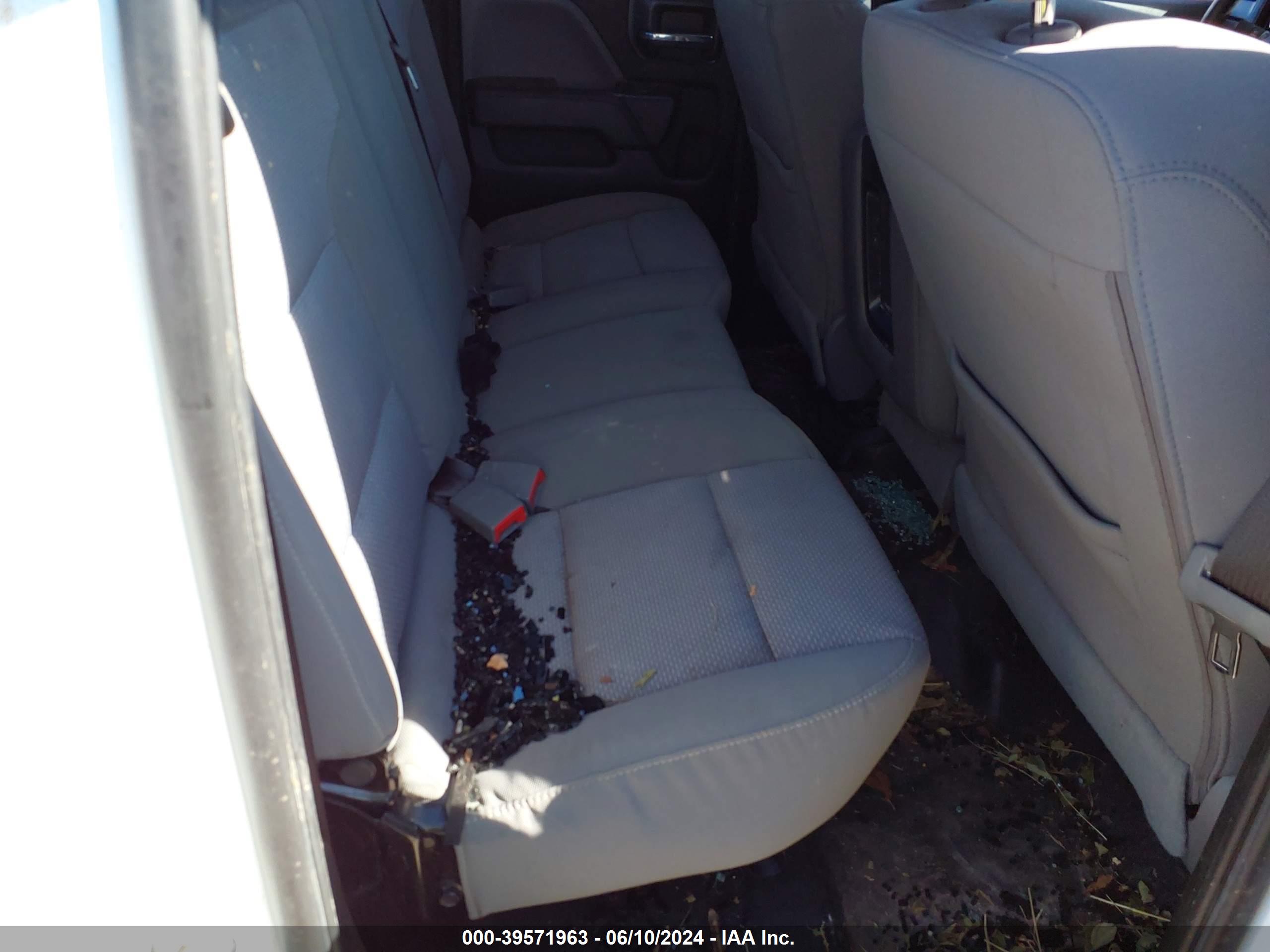 CHEVROLET SILVERADO image 8