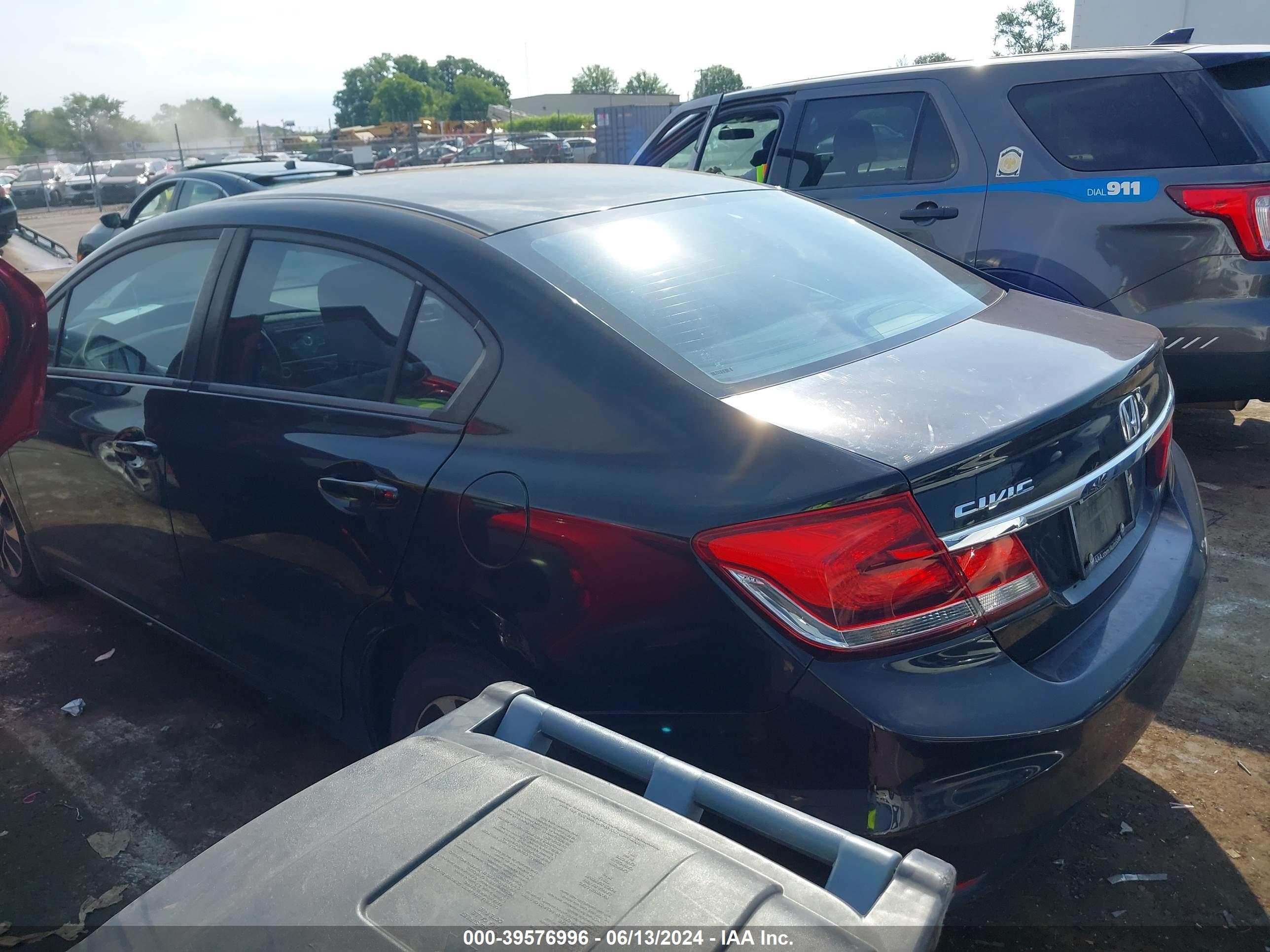 HONDA CIVIC image 3