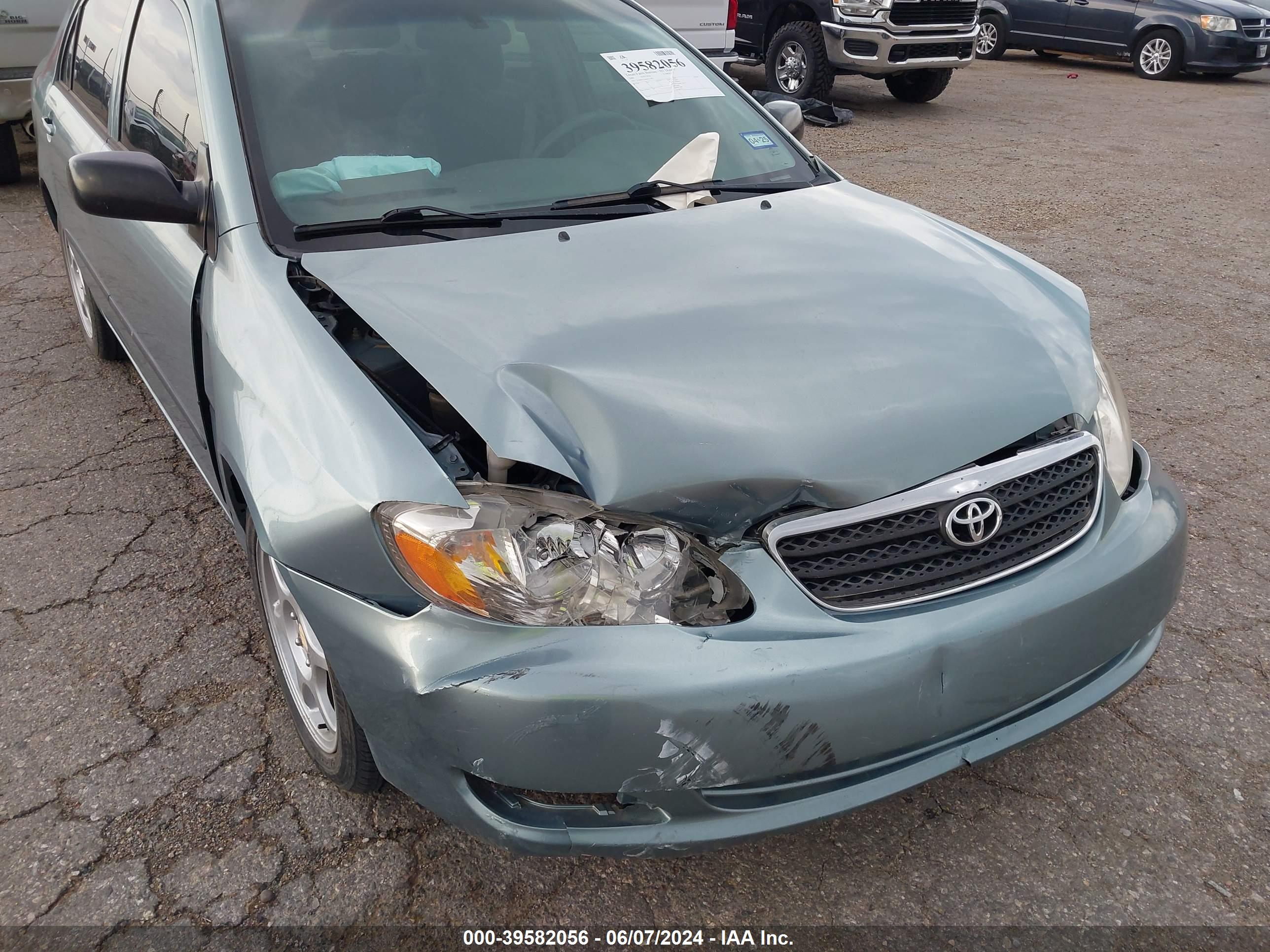 TOYOTA COROLLA image 6