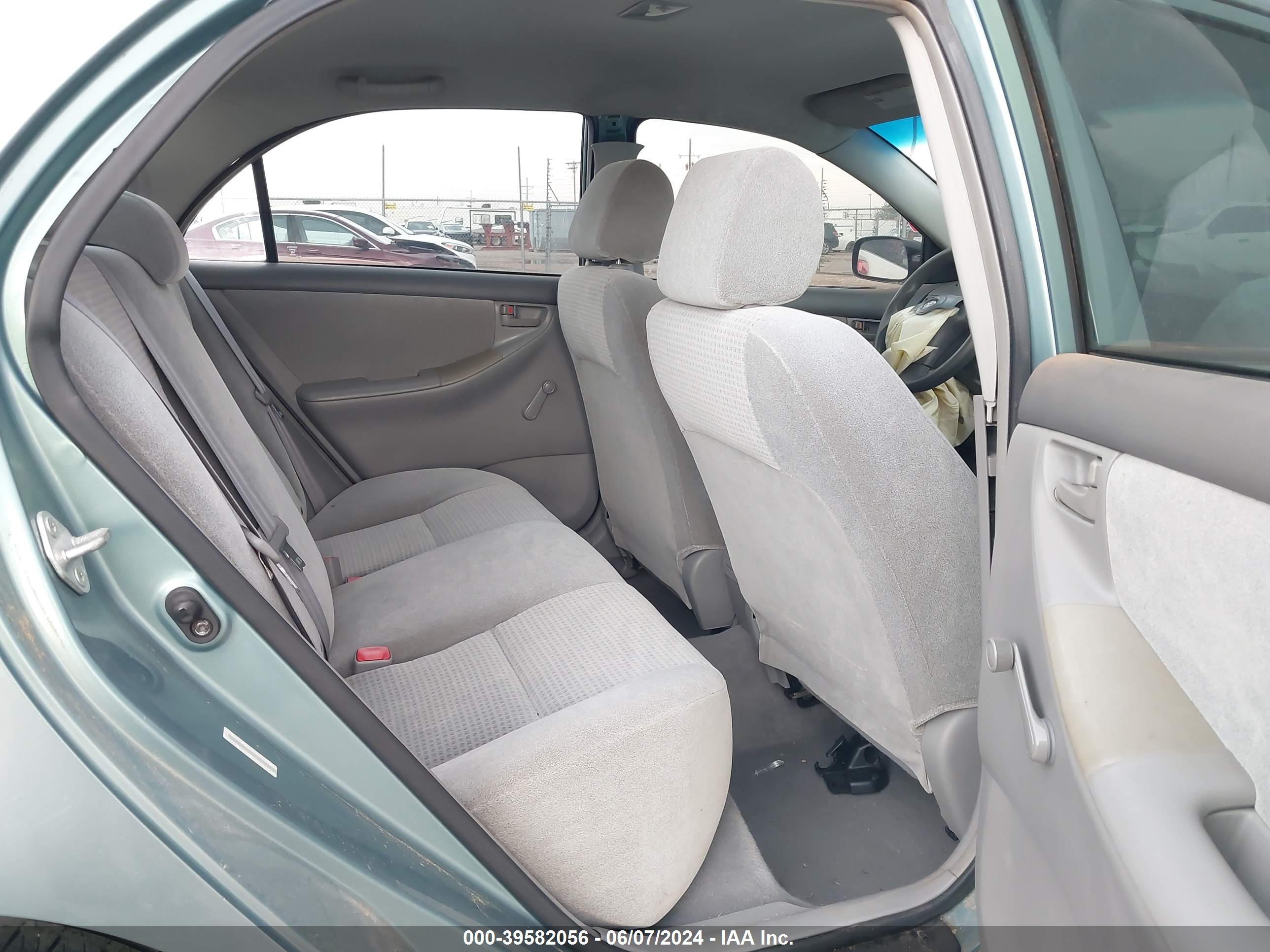 TOYOTA COROLLA image 8